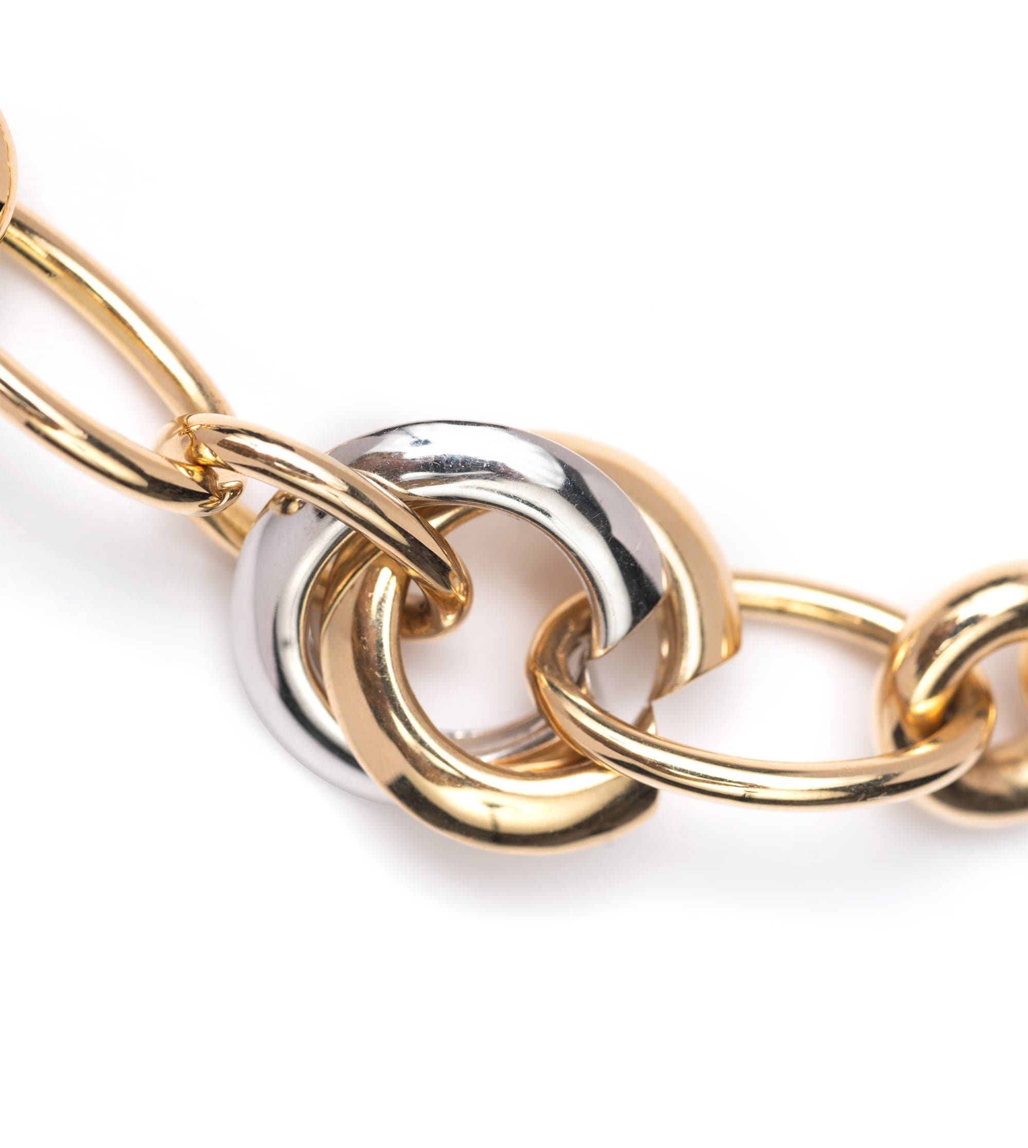 Stylish Menagerie Chain Bracelet for Women & Men - Trendy Animal Link Jewelry for Casual & Formal Wear