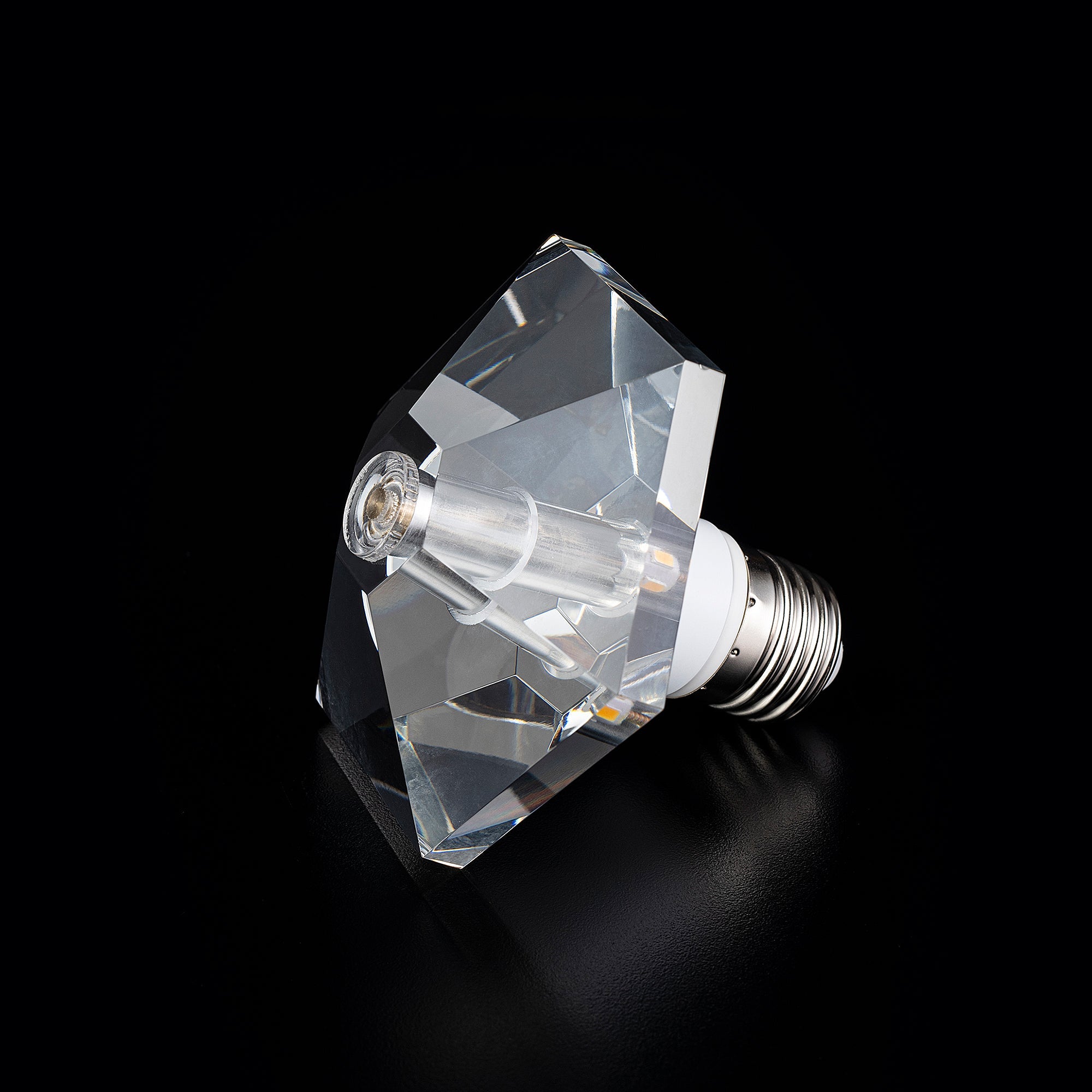 Hexagon Diamond Crystal LED Light Bulb - Large Size, Energy Efficient, Dimmable for Home & Commercial Decoration | Perfect for Chandeliers, Pendant Lights, and Luxury Interior Lighting