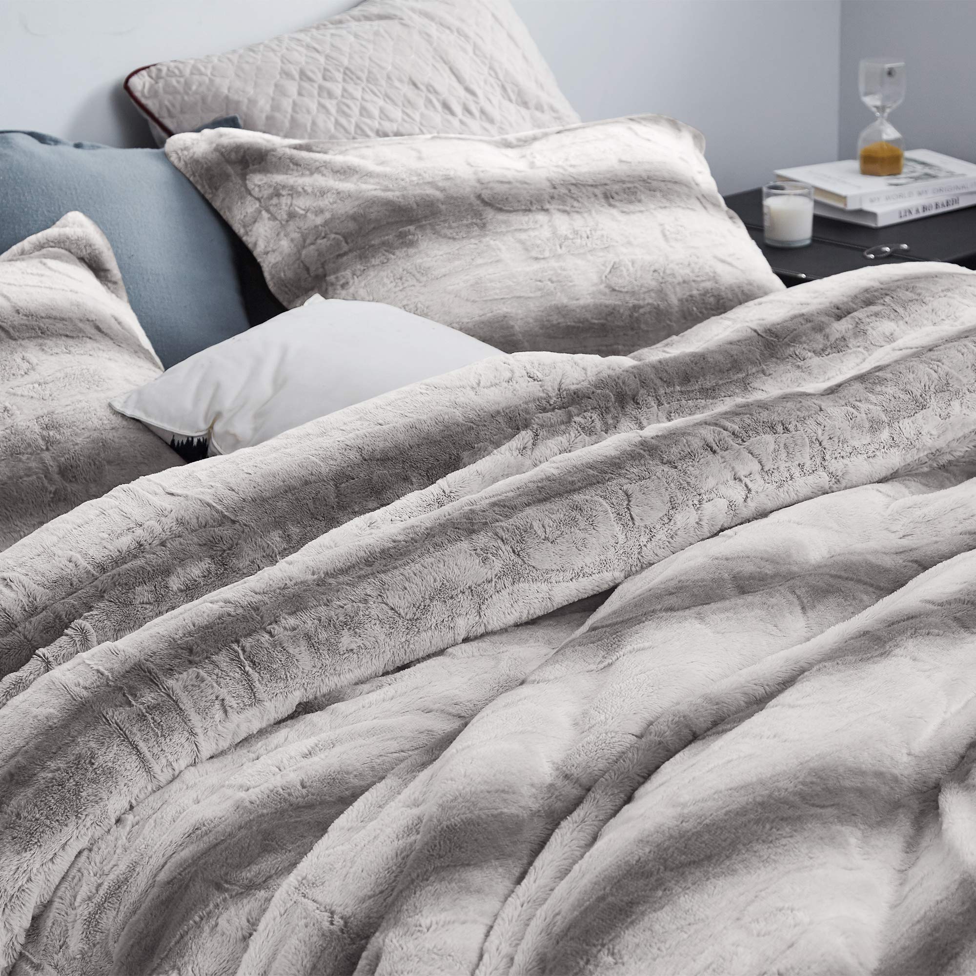 Byourbed Northeast Beast - Oversized Queen Comforter Set | Ultra Soft & Warm Bedding for Cold Weather | Perfect for Winter Nights, Guest Rooms & Cozy Bedrooms