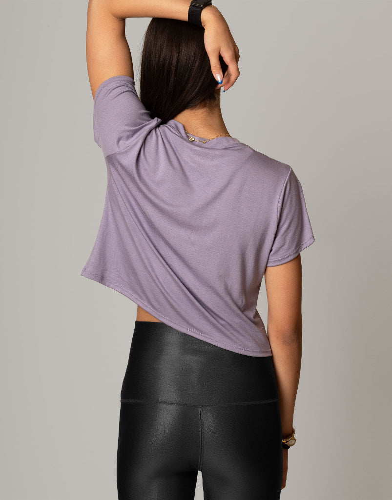 Premium Soft Cotton Essential Tee in Lavender - Comfortable Basic T-Shirt for Women & Men - Perfect for Casual Wear, Layering & Everyday Outfits