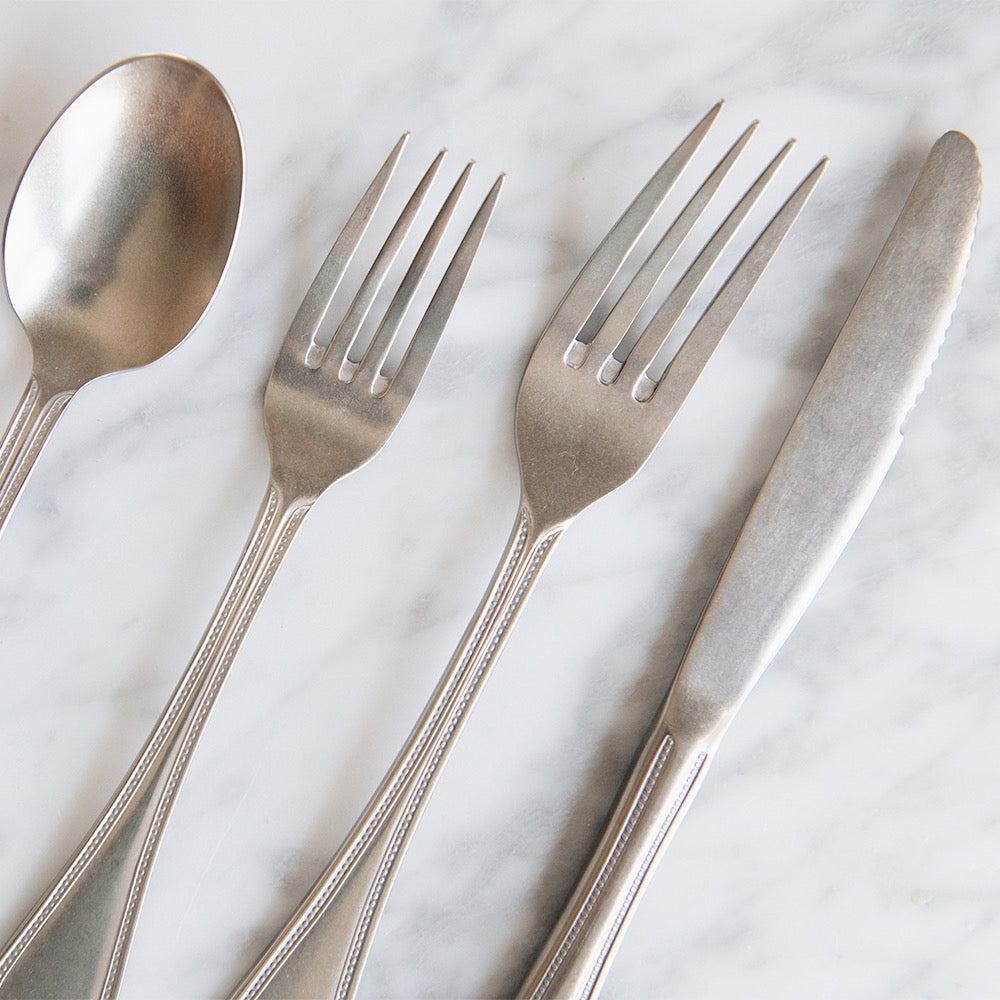 Premium 18/10 Stainless Steel Flatware Set - 20-Piece Silverware Set for 4, Dishwasher Safe - Elegant Cutlery Set for Dining, Wedding, and Everyday Use