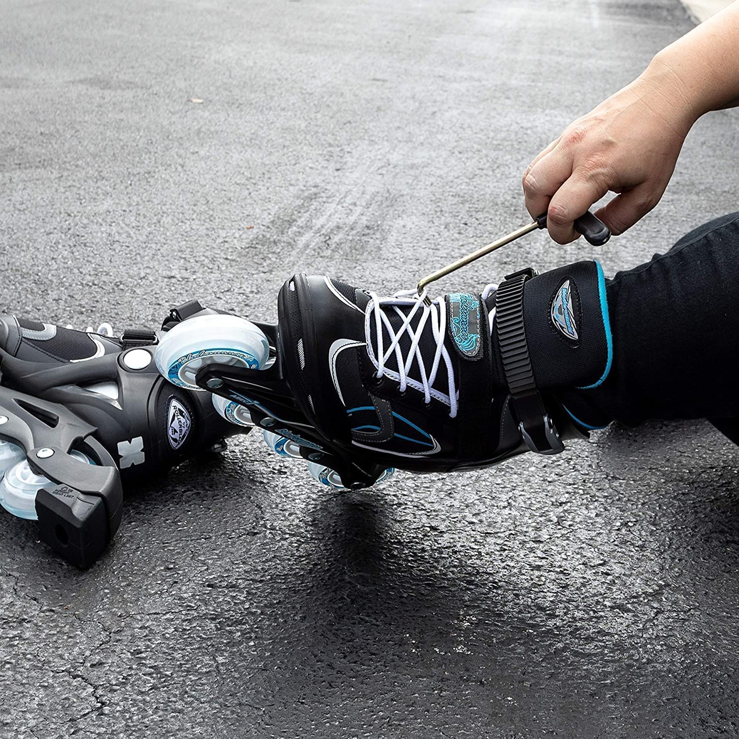 Ice Skate Lace Tightener Tool - Adjustable Boot Lace Hook for Ice Skates, Figure Skates, Hockey Skates, Rollerblades & Shoes | Skate Key Tool for Secure Fit | Perfect for Rinks, Training & Outdoor Skating