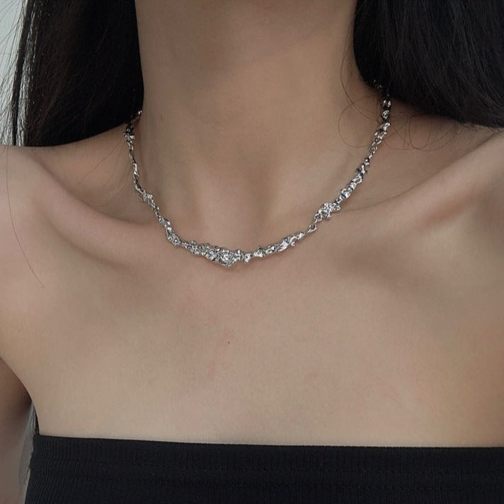 Trendy Irregular Molten Unisex Chain Necklace HN2700 - Perfect for Casual Outfits, Layering & Gift Giving