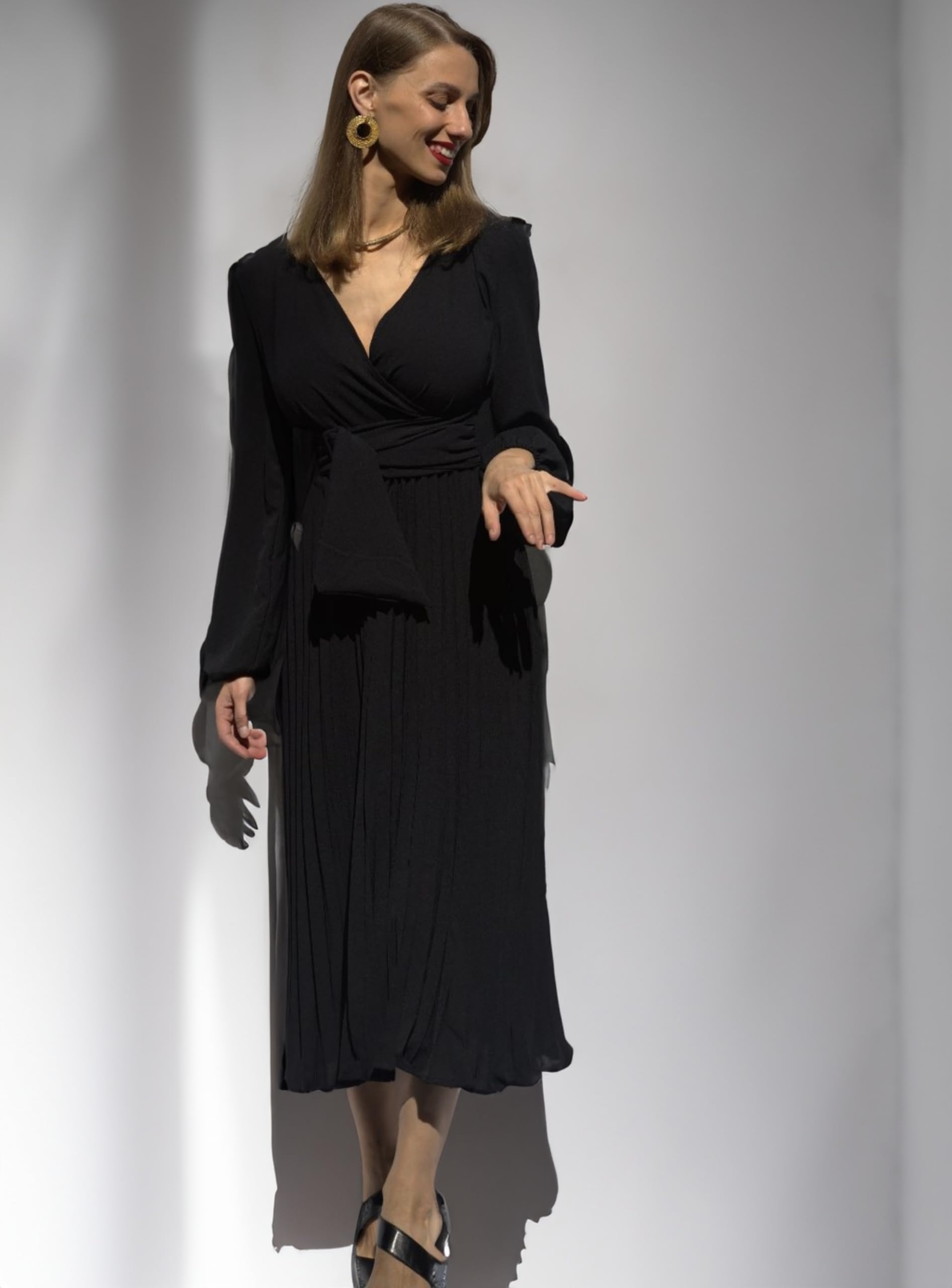 Elegant Women's V-Neck Wrap Dress for Wedding Guest, Casual Long Sleeve Midi Dress with Pleated Ruffles & Smocked Waist - Perfect for Parties, Cocktail Events & Special Occasions