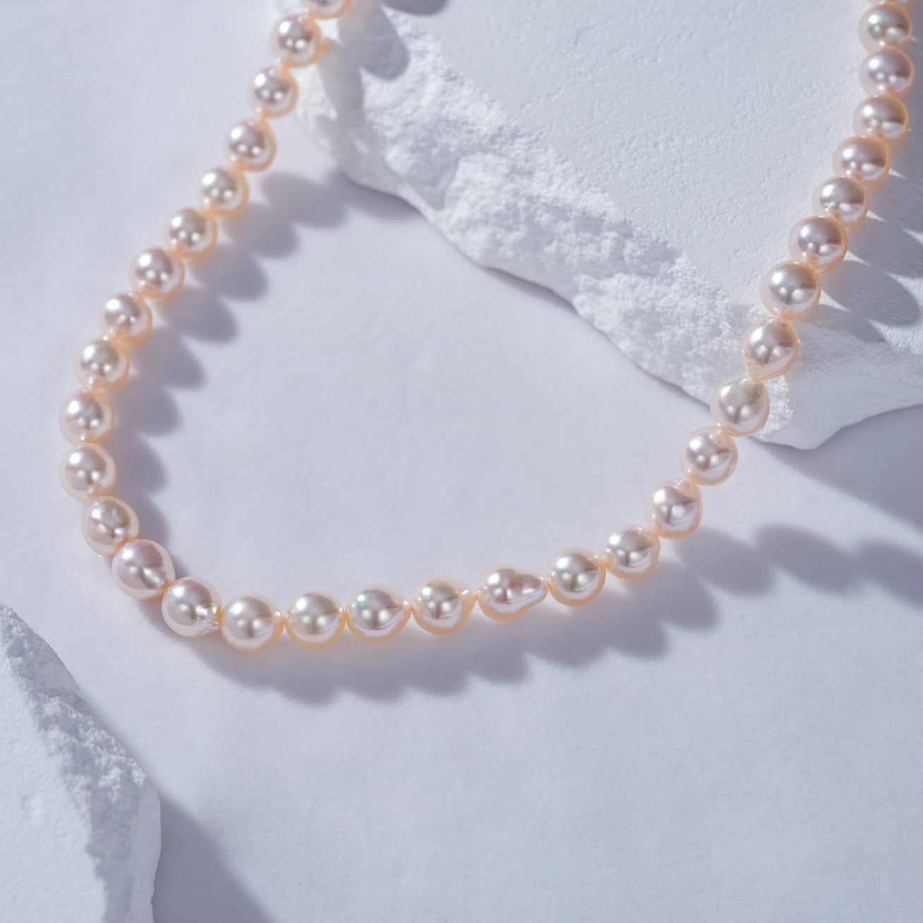 18K Gold Baroque Akoya Pearl Necklace - Elegant Lustrous Jewelry for Women, Perfect for Weddings, Parties & Special Occasions
