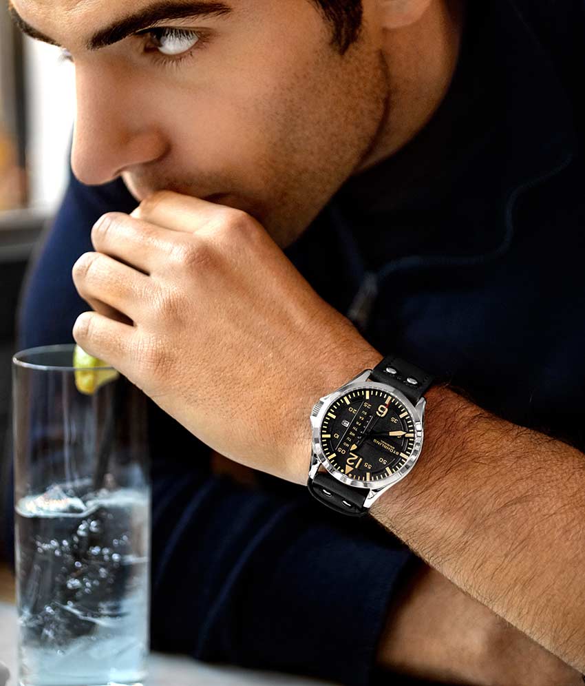 Aeronaut 3916 43mm Quartz Aviator Watch for Men - Stylish Pilot Chronograph for Aviation Enthusiasts & Everyday Wear