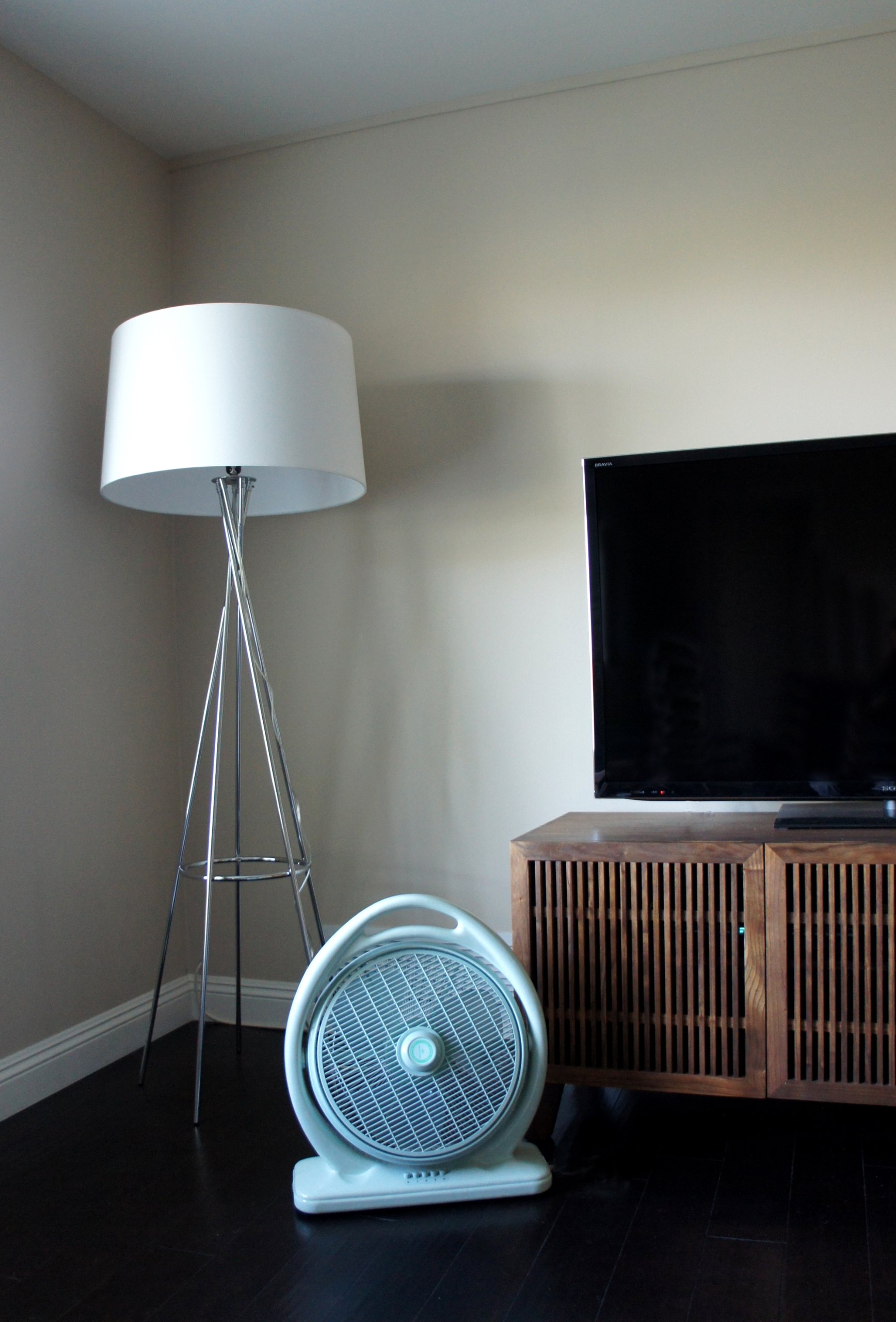 SF-1414 14 Inch Box Fan - High Velocity Cooling Fan for Home, Office, Garage & Warehouse - Energy Efficient with 3 Speed Settings - Perfect for Summer, Indoor Air Circulation & Ventilation