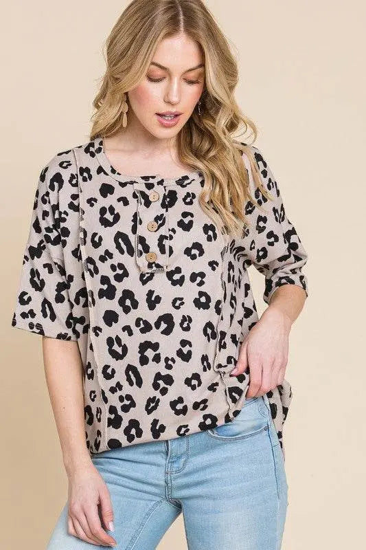 BOMBOM Leopard Print Button Detail Half Sleeve Top - Women's Fashion Exposed Seam Blouse for Casual Wear & Night Out