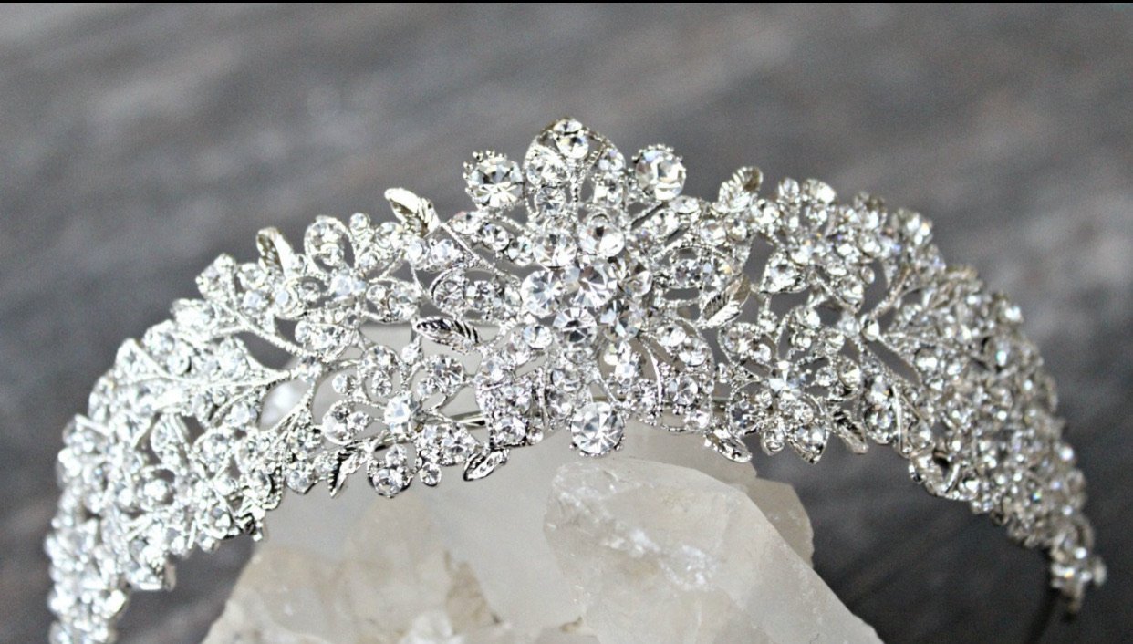 Evelyn Tiara - Elegant Rhinestone Bridal Hairpiece for Weddings, Prom & Special Occasions
