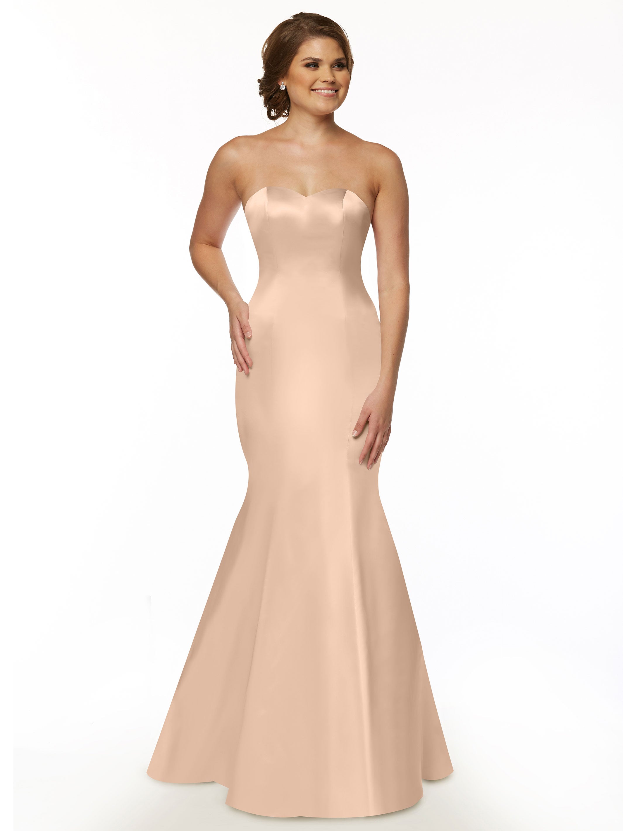 Elegant Strapless Satin Fit and Flare Bridesmaid Dress with Sweetheart Neckline - Perfect for Weddings, Formal Events & Special Occasions
