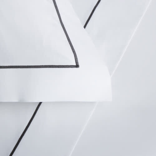 Frette Hotel Classic Queen Duvet Cover Set - Luxurious 100% Cotton White & Grey Bedding for Upscale Bedrooms | Perfect for Hotels, Master Suites & Luxury Home Decor