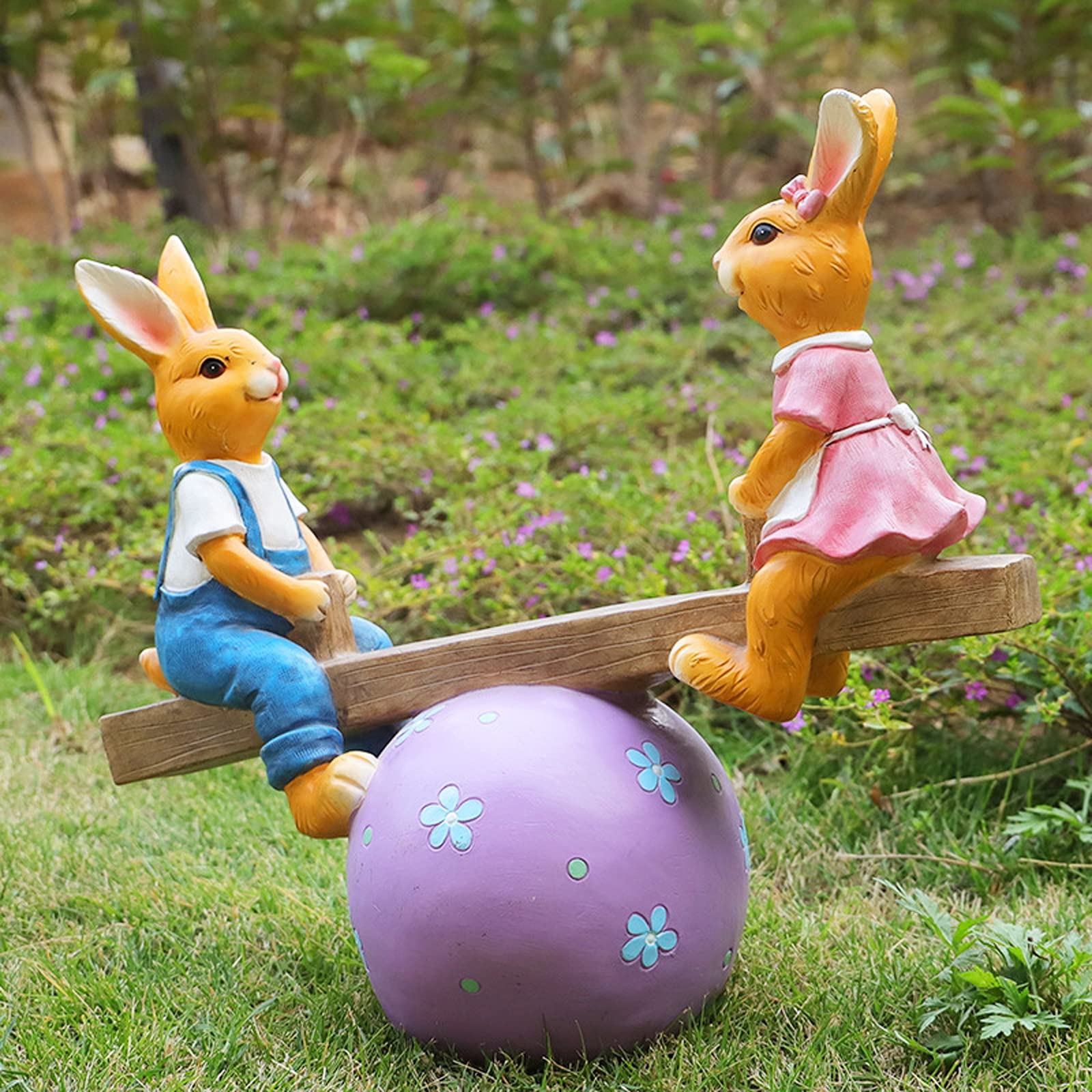 Resin Rabbit Garden Statues - Outdoor Bunny Couple Sculpture for Lawn, Patio & Yard Decor - Handcrafted Animal Ornament Gift for Garden Lovers