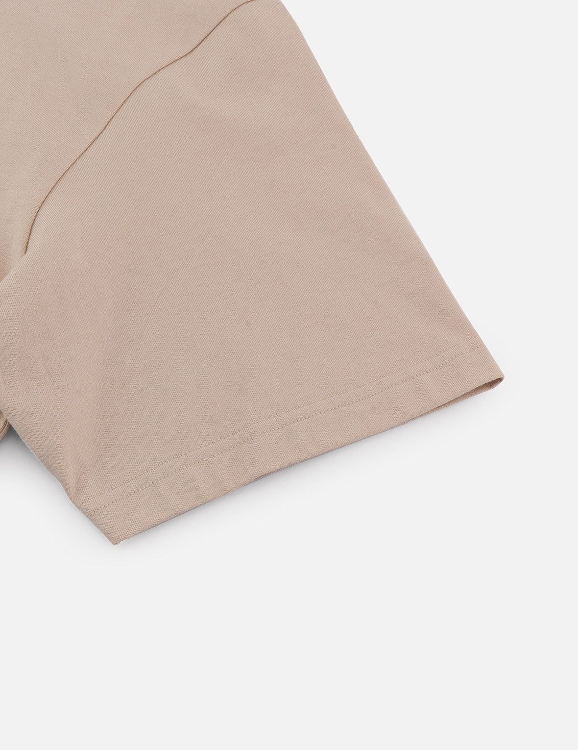 Seagull and Daruma Totem Print Regular Fit T-Shirt - Japanese Inspired Casual Tee for Men & Women - Perfect for Streetwear, Anime Fans, and Everyday Wear