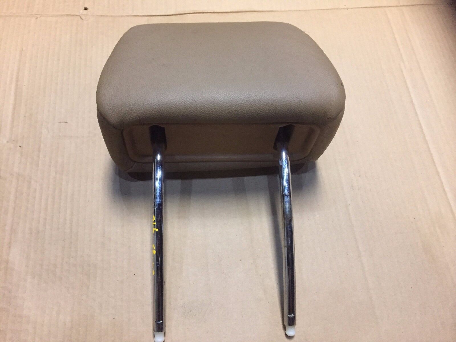 2002-2005 BMW 745i 745Li E65 OEM Front Left Driver Seat Headrest - Perfect for Replacement & Car Interior Upgrade