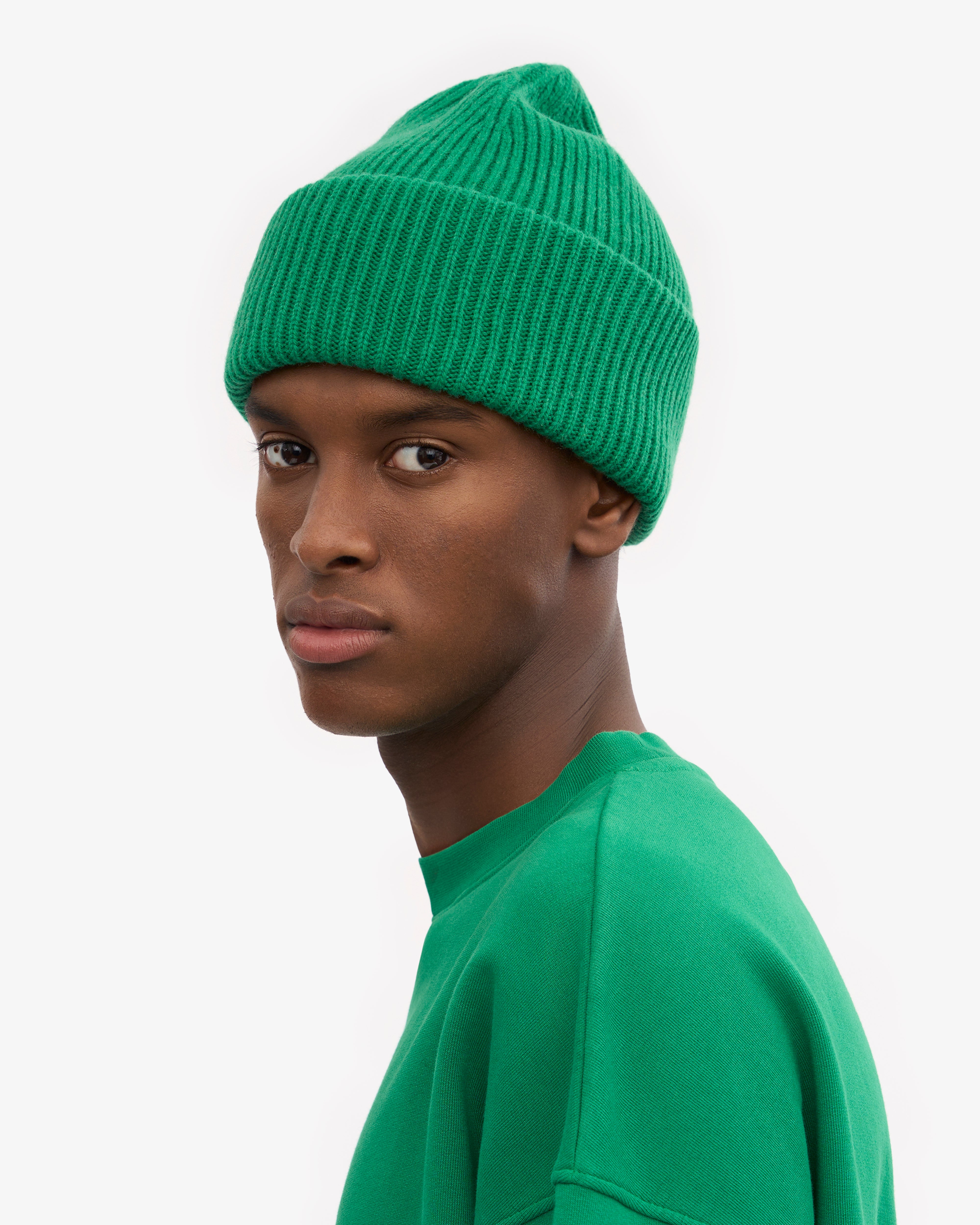 Premium Merino Wool Beanie Hat for Men & Women - Soft & Warm Winter Knit Cap in Kelly Green - Perfect for Skiing, Hiking & Outdoor Activities