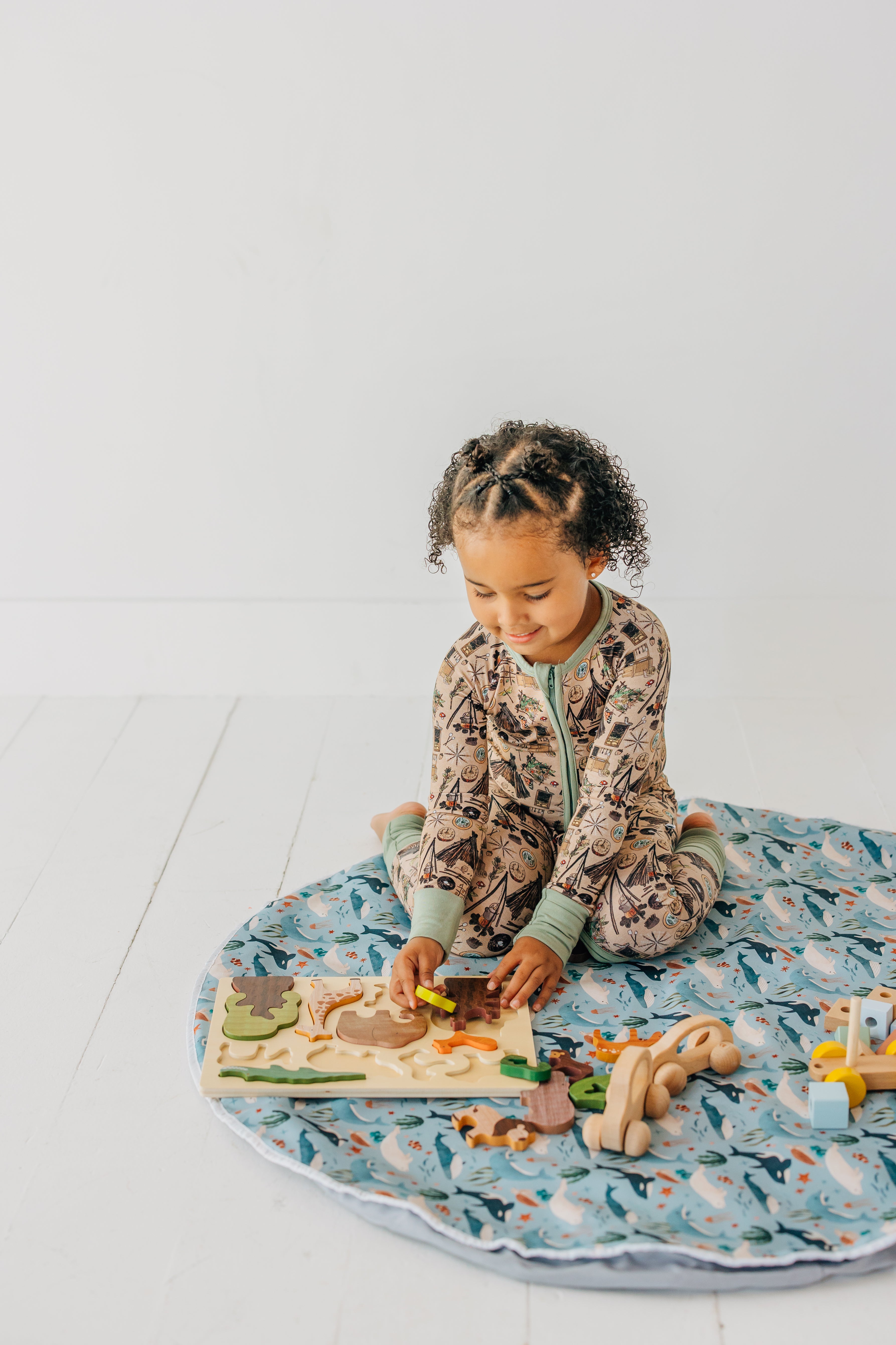 Fintastic Friends Waterproof Play Mat for Kids - Indoor & Outdoor Use - Perfect for Playtime, Picnics, and Daycare Activities