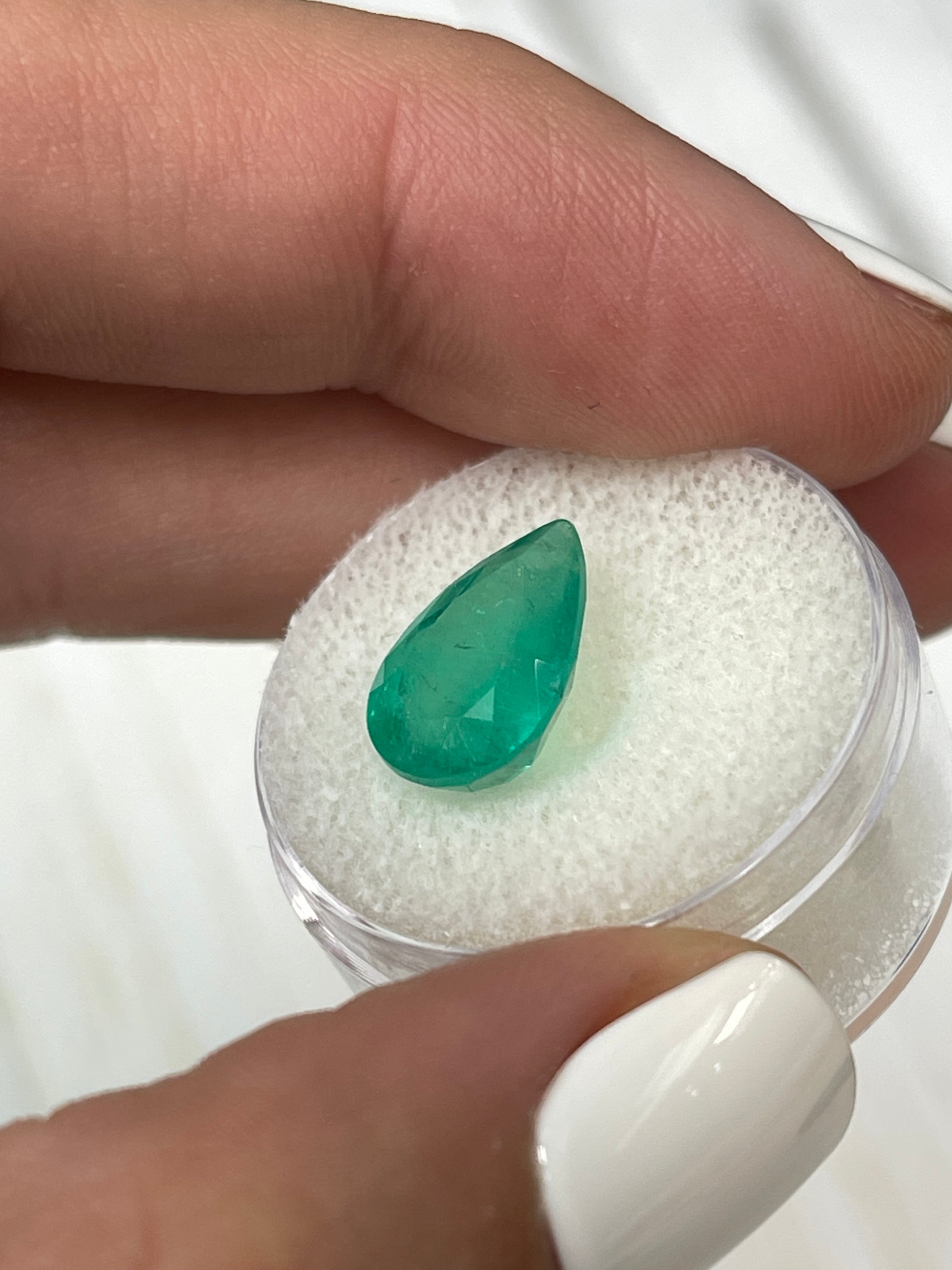 4.30 Carat 13x9mm Medium Green Natural Loose Colombian Emerald Pear Cut Gemstone for Jewelry Making, Engagement Rings & Necklace Pendants