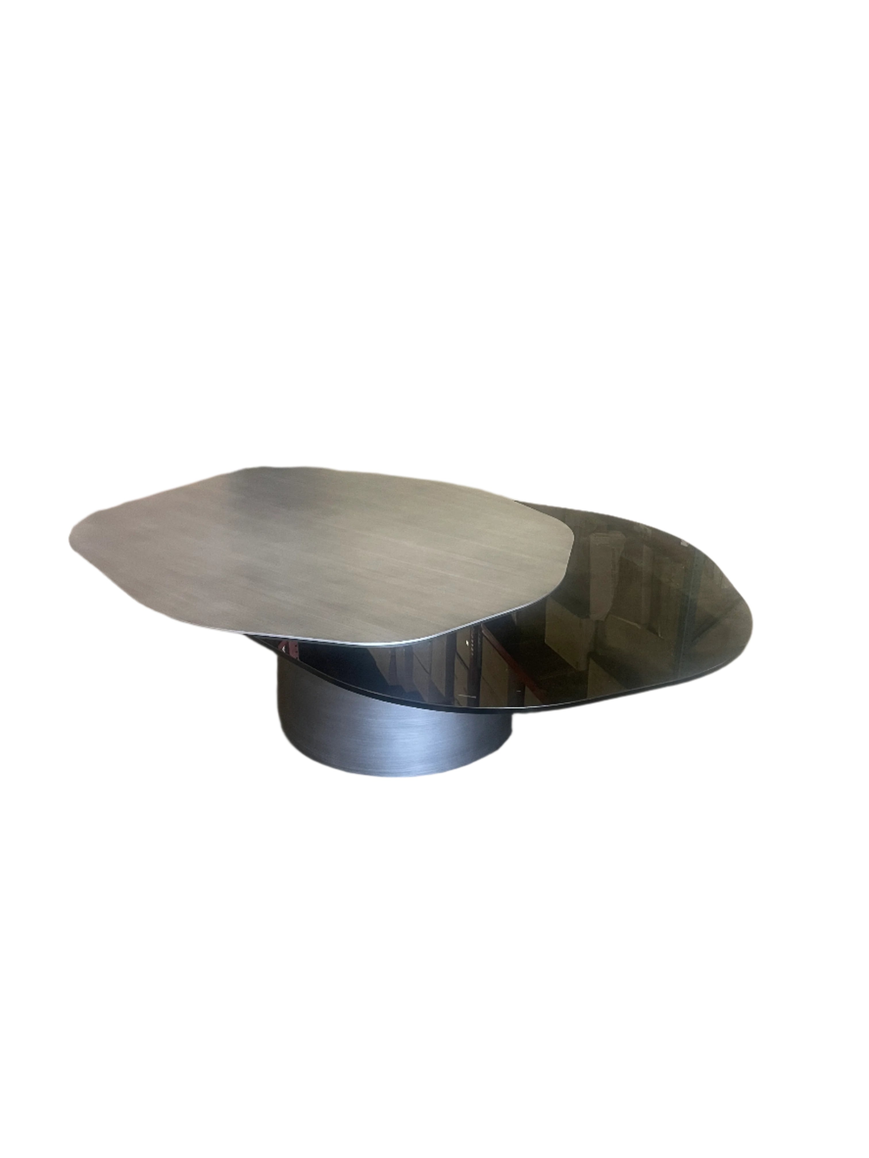 Modern Irregular Kaylee Coffee Table in Matte Silver - Stylish Living Room Centerpiece for Home Decor & Entertainment Spaces