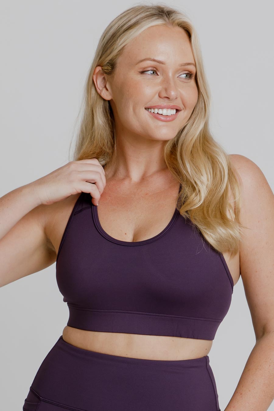 Blackcurrant Training Move Crop Top - High-Performance Workout Shirt for Women | Gym, Yoga & Running