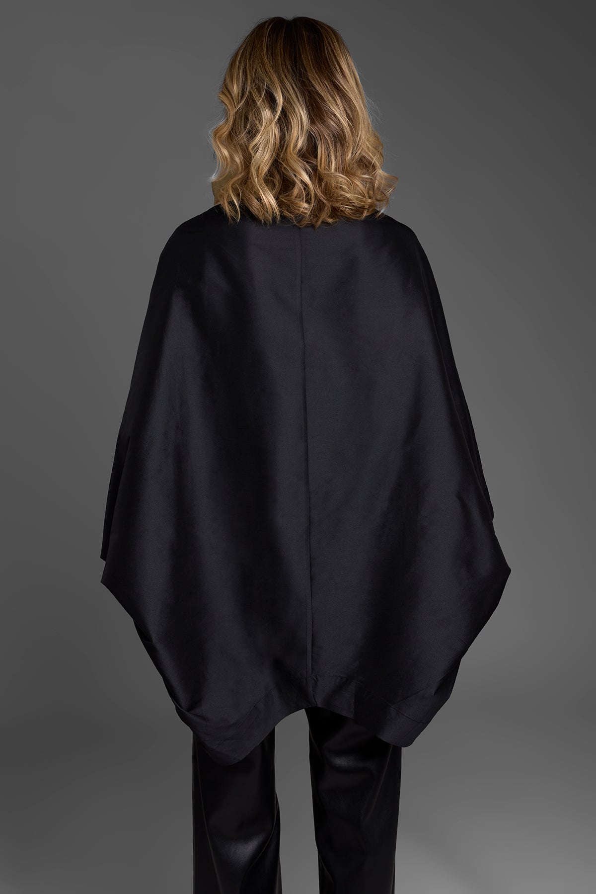 Stylish Women's Poncho Cocoon Jacket - Soft Fleece Wrap Coat for Fall & Winter - Perfect for Outdoor Activities, Travel, and Casual Wear