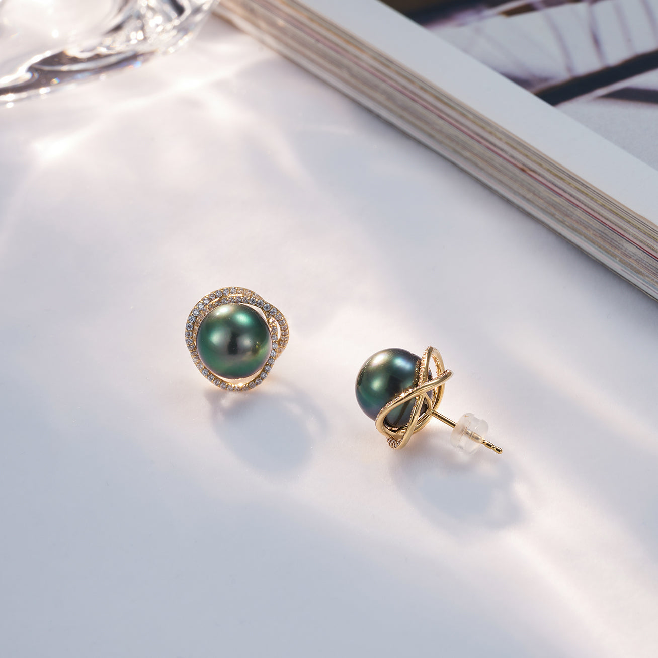 18K Gold Tahitian Pearl Earrings for Women - Luxury Dangle Earrings with Black Pearls - Perfect for Weddings, Parties & Special Occasions (KE00130)