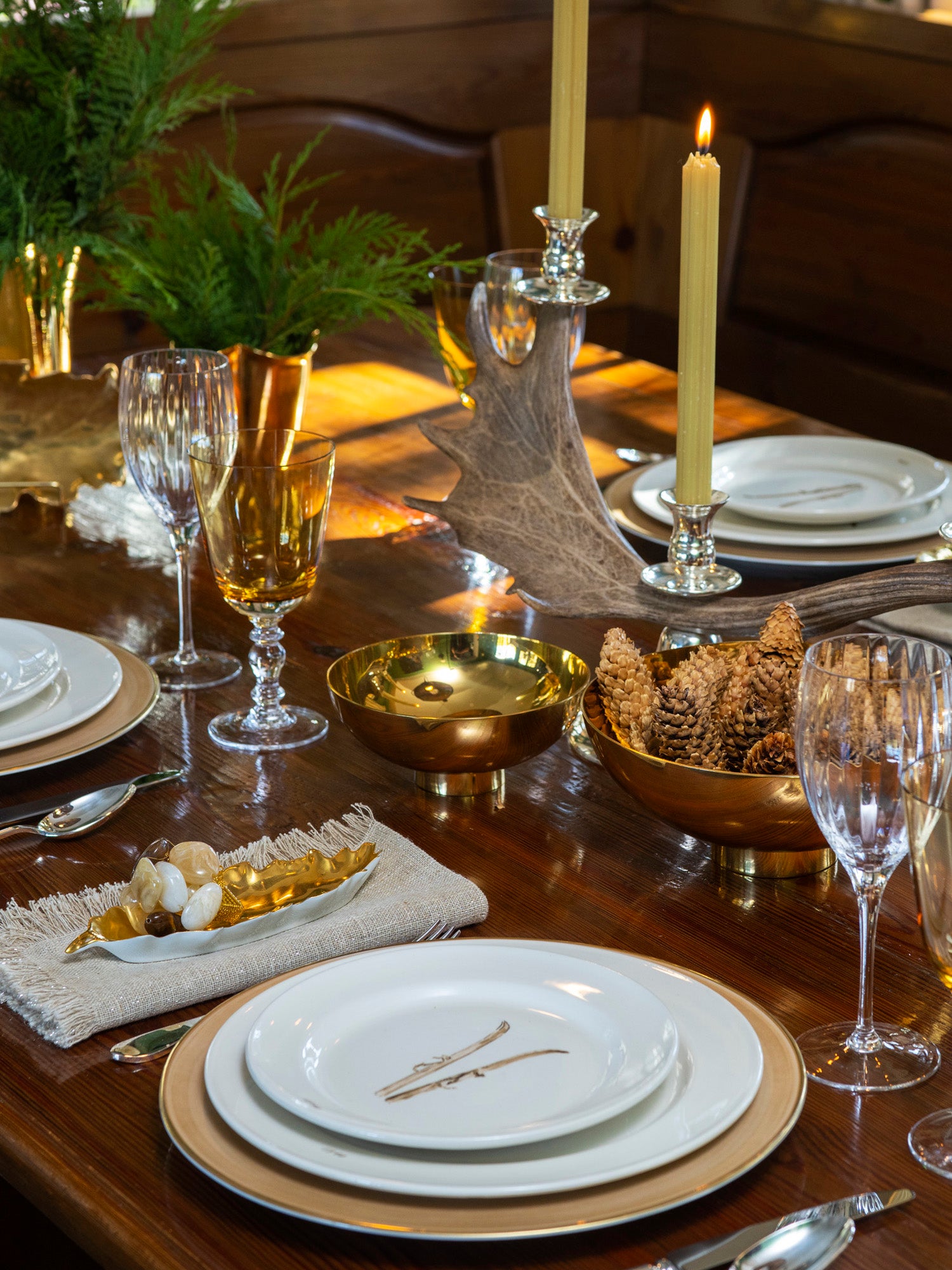 Premium Skis Salad Plate Set - Elegant Ceramic Appetizer Dishes for Dinner Parties, Entertaining & Home Decor - Perfect for Salads, Desserts & Small Bites