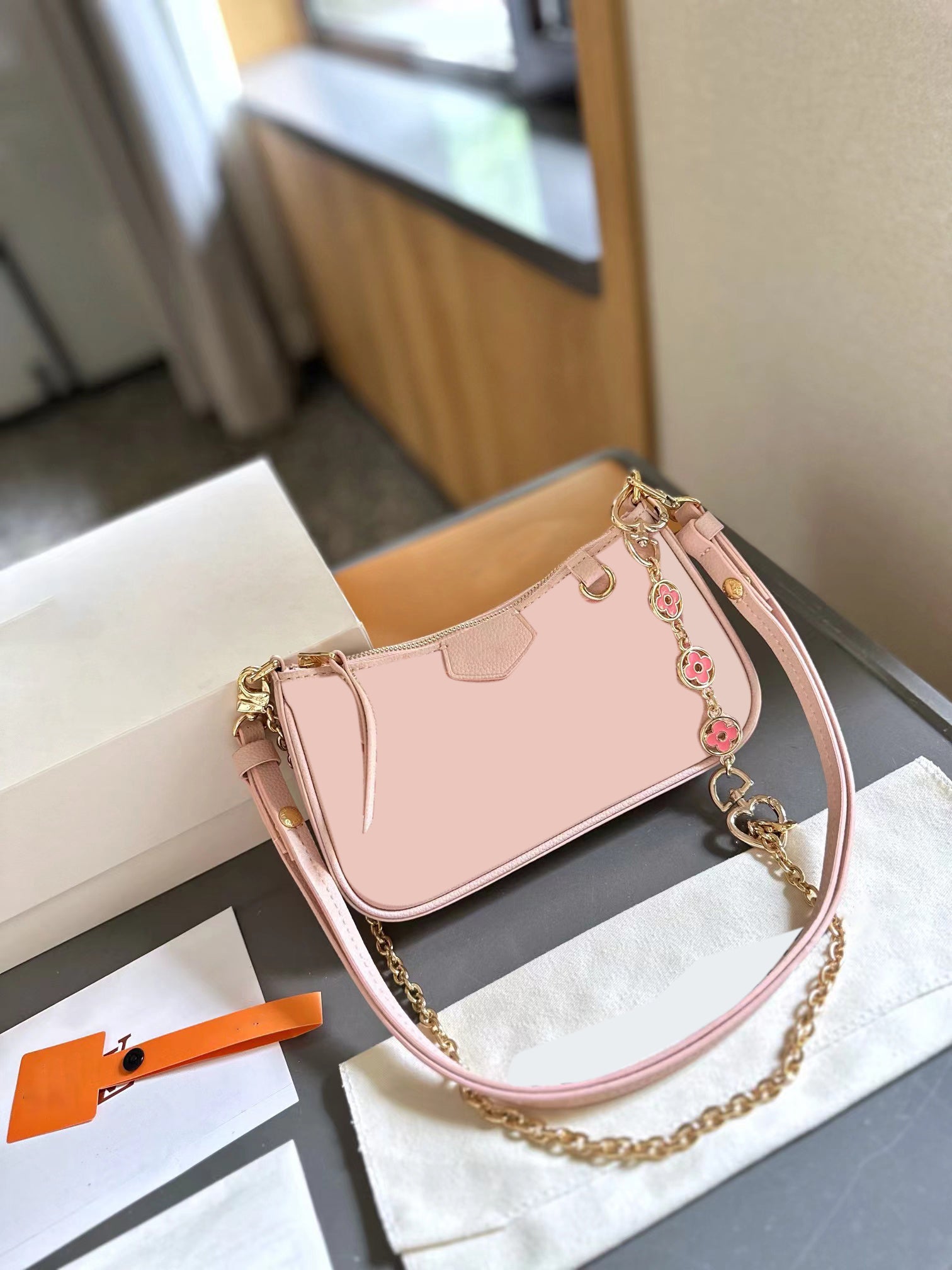 Stylish Crossbody Bag for Women - Fashionable & Lightweight Shoulder Purse - Perfect for Travel, Shopping & Everyday Use