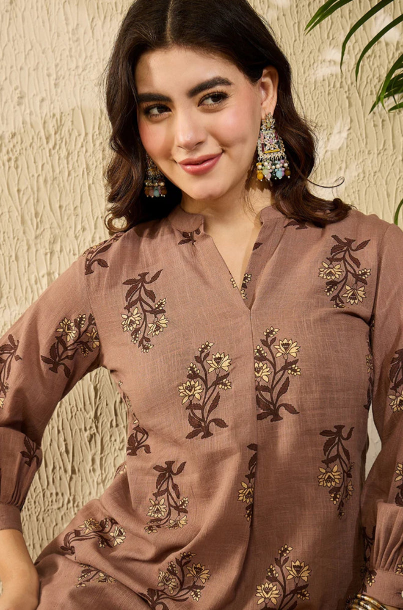 Brown Cotton Blend Floral Print Women's T-Shirt - Casual Comfort Top for Spring Summer Outfits, Daily Wear & Weekend Style