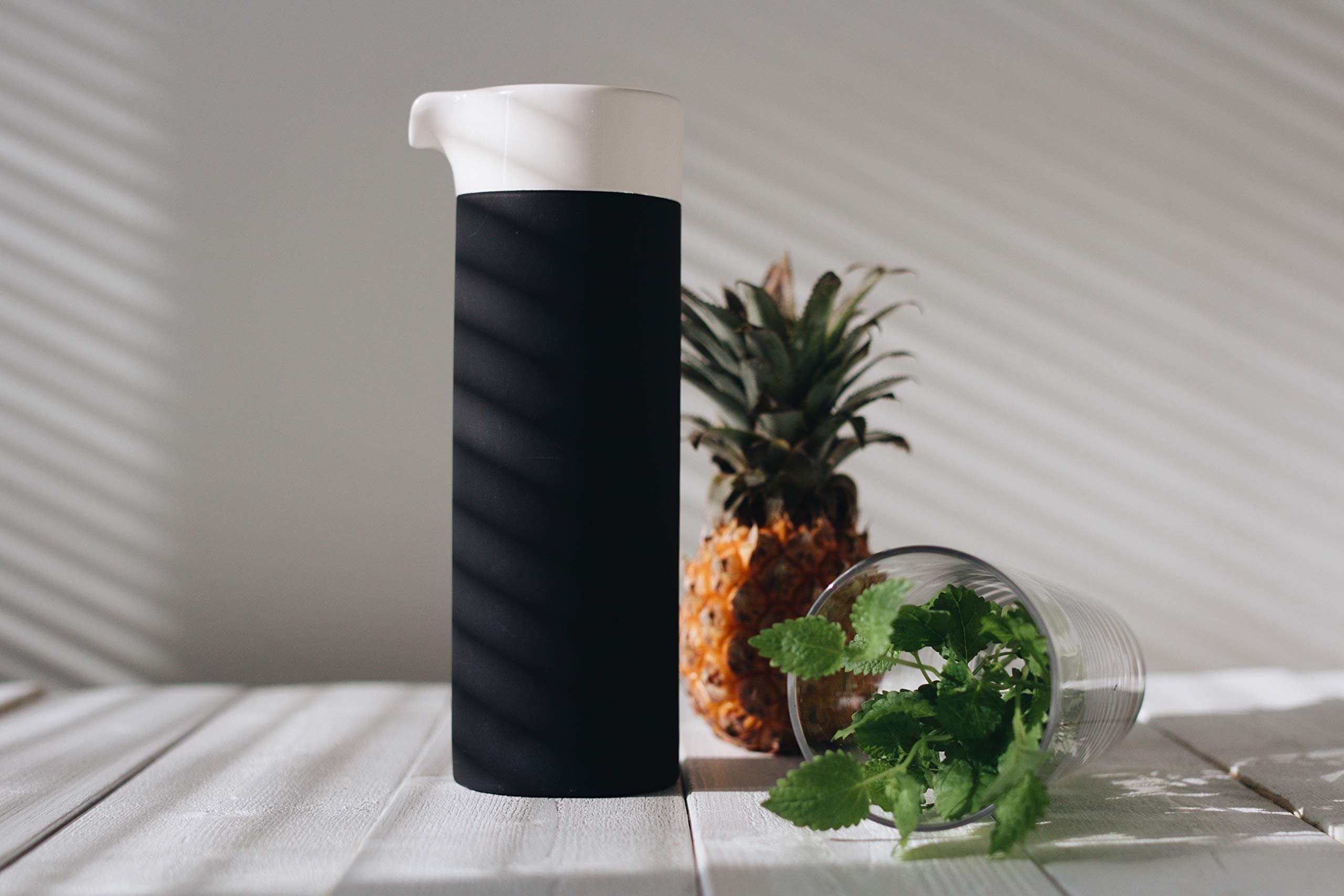 Premium White Ceramic Carafe with Natural Cooling - Elegant Water Pitcher for Iced Tea, Lemonade & Summer Beverages - Perfect for Home, Office & Outdoor Gatherings