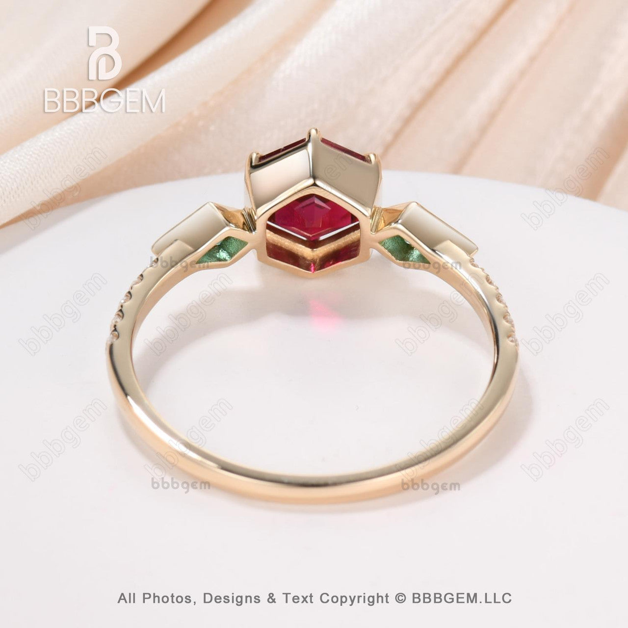 Unique Hexagon Garnet and Emerald Engagement Ring - Bezel Set Rose Gold Wedding Band for Women - Perfect for Proposals, Anniversaries, and Special Occasions