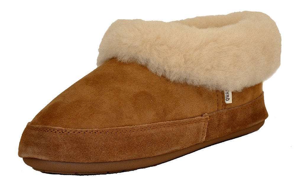 Cozy Women's Cabin Slippers - Soft Fleece Indoor/Outdoor House Shoes for Winter Comfort - Perfect for Lounging, Relaxing & Home Wear