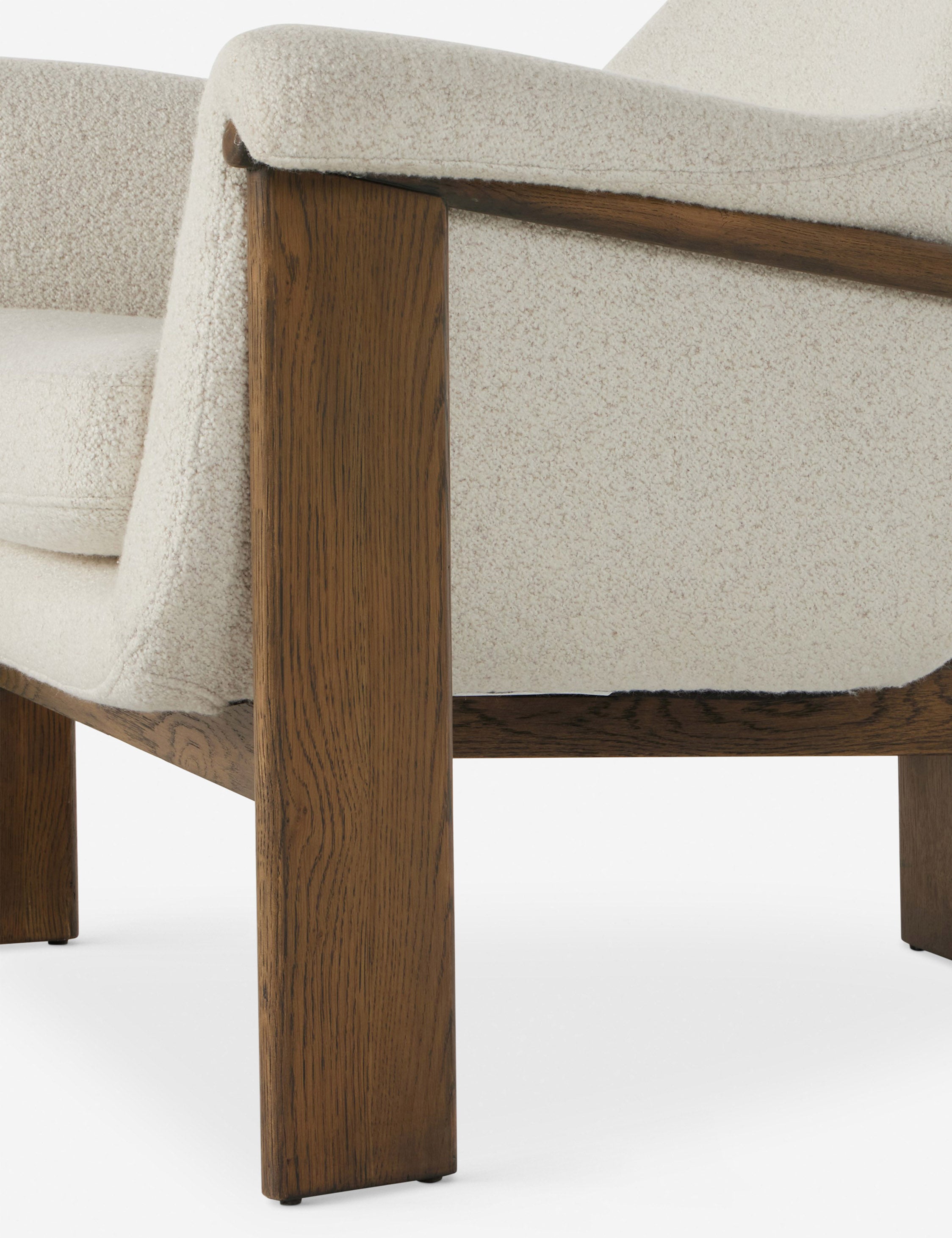 Byrne Accent Chair - Modern Upholstered Lounge Chair for Living Room, Bedroom & Office - Comfortable Single Seater with Sturdy Wooden Legs - Perfect for Reading, Relaxing & Home Decor