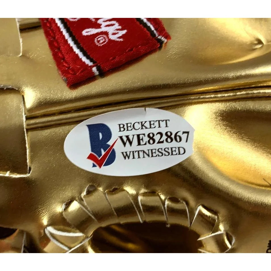 Greg Maddux Autographed Mini Golden Glove - Braves 18x BAS COA Signed - Perfect for Baseball Memorabilia Collectors & Braves Fans - Display in Home Office, Man Cave, or Sports Room