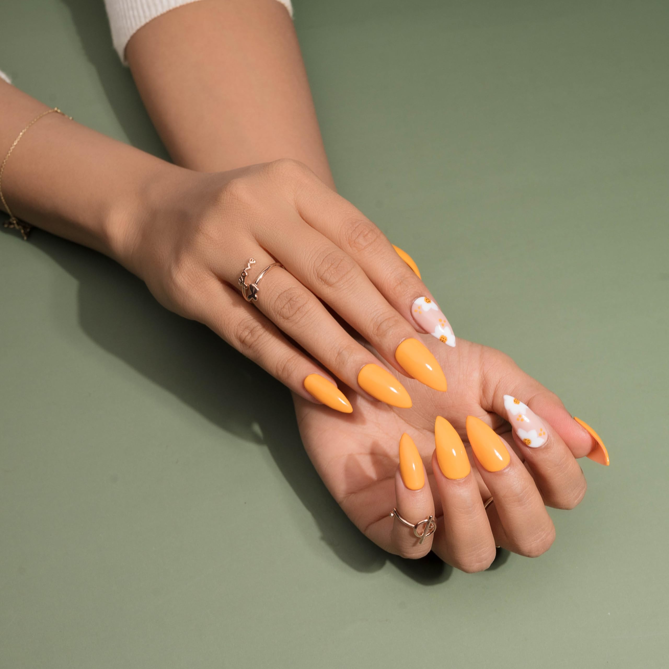 Premium Fake Press-On Nails - Pretty Orange Fall Flower Design, Set of 20 Reusable Full Coverage Nail Tips with UV Gel Polish Coating | Easy to Apply, Affordable & Time-Saving Artificial Nails for Manicures, Parties, Weddings & Daily Wear | Both Hand Nail Extensions