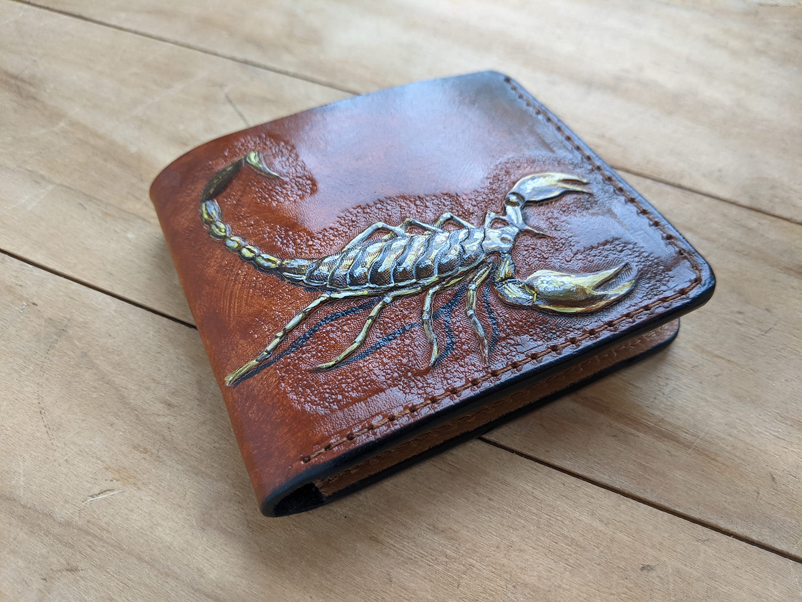 3D Genuine Leather Scorpion Men's Bifold Wallet - Handmade Carved & Tooled Airbrush Art Custom Personalized Wallet for Everyday Use & Gift Giving