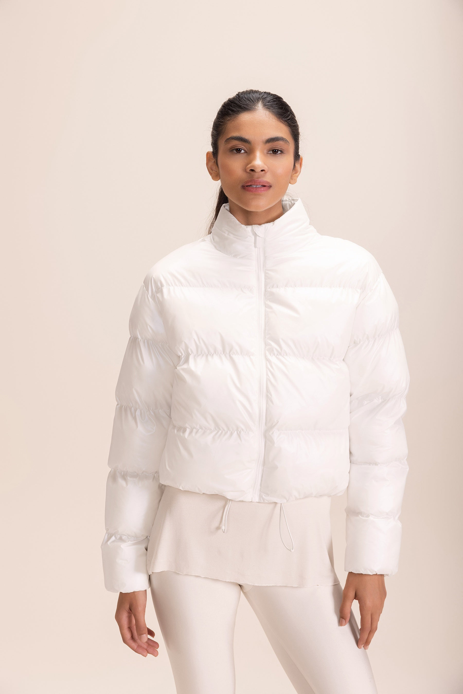 Trendy Hype Puffer Jacket for Women & Men - Lightweight Winter Coat with Waterproof Shell - Perfect for Skiing, Snowboarding & Cold Weather Fashion