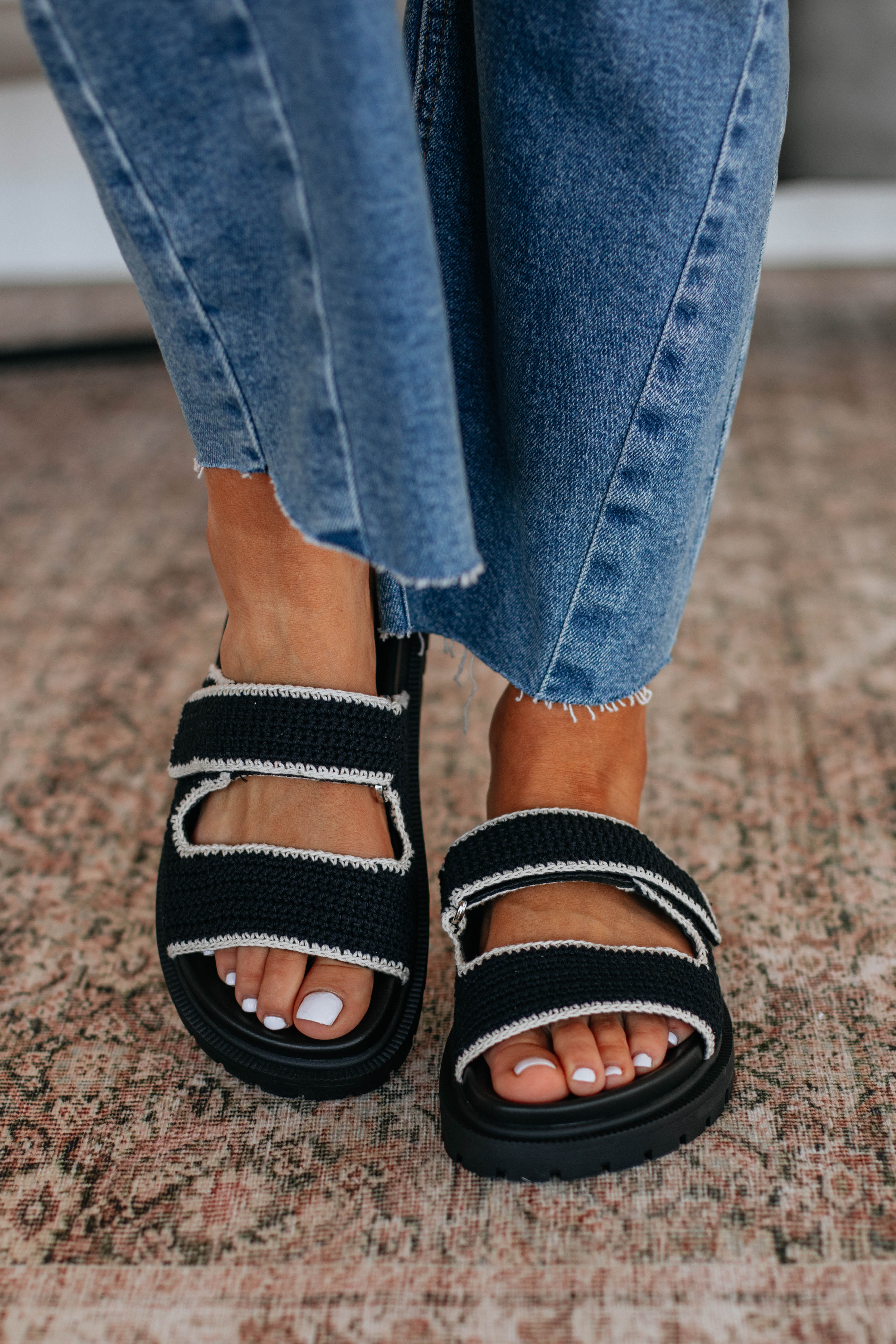 Comfortable Headed Your Way Sandals for Women - Black | Casual Walking & Beach Wear