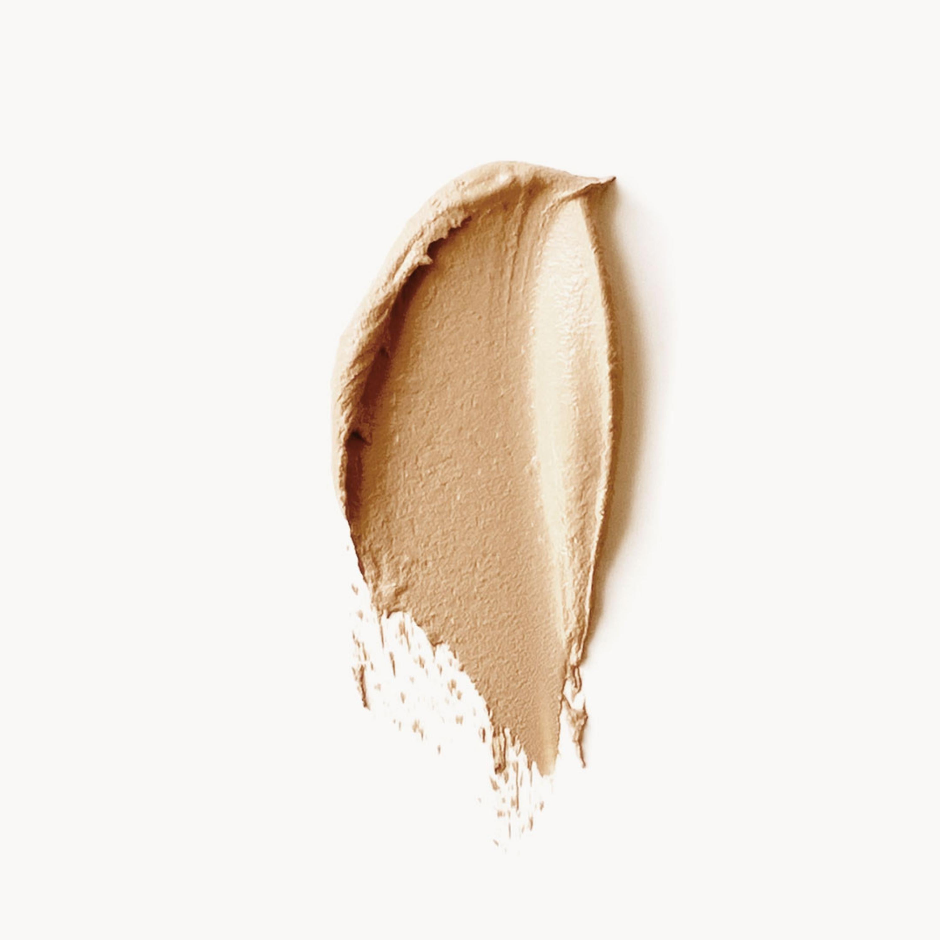 F140 Paper Thin Concealer - Lightweight, Full Coverage Makeup for Dark Circles & Blemishes - Perfect for Everyday Wear & Professional Makeup Looks