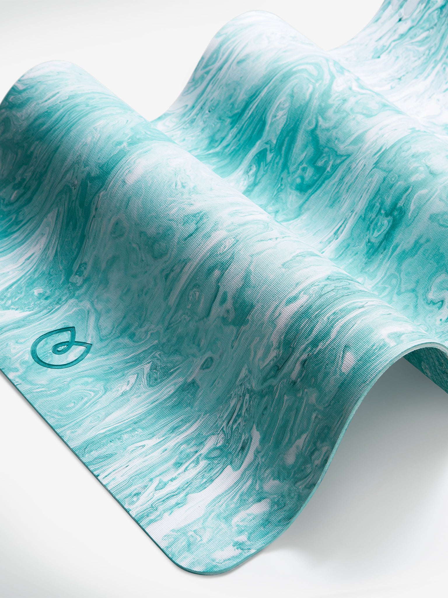 Yogamatters Aqua Evolve Yoga Mat - Non-Slip Eco-Friendly Exercise Mat for Yoga, Pilates & Home Workouts - Perfect for Hot Yoga, Studio Sessions & Travel