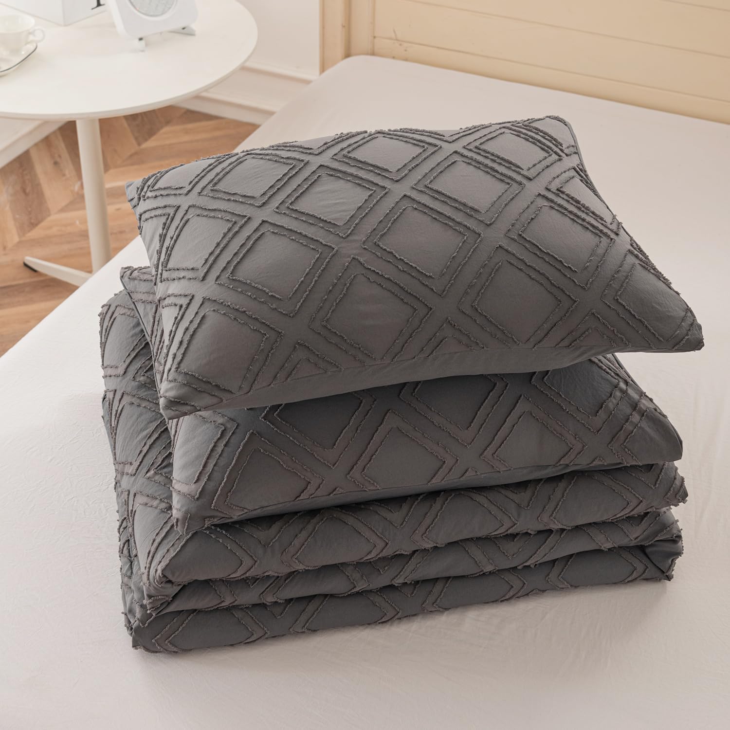 Queen Size Comforter Set - Diamond Tufted Lightweight Bedding | Soft Fluffy All-Season Dark Grey Comforter for Bedroom, Guest Room & Dorm