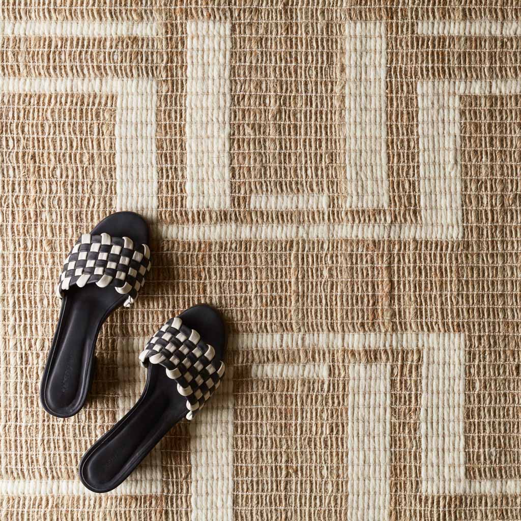 Handwoven Jute Runner Rug - Natural Eco-Friendly Floor Mat for Hallway, Dining Room & Bedroom - Boho Chic Home Decor