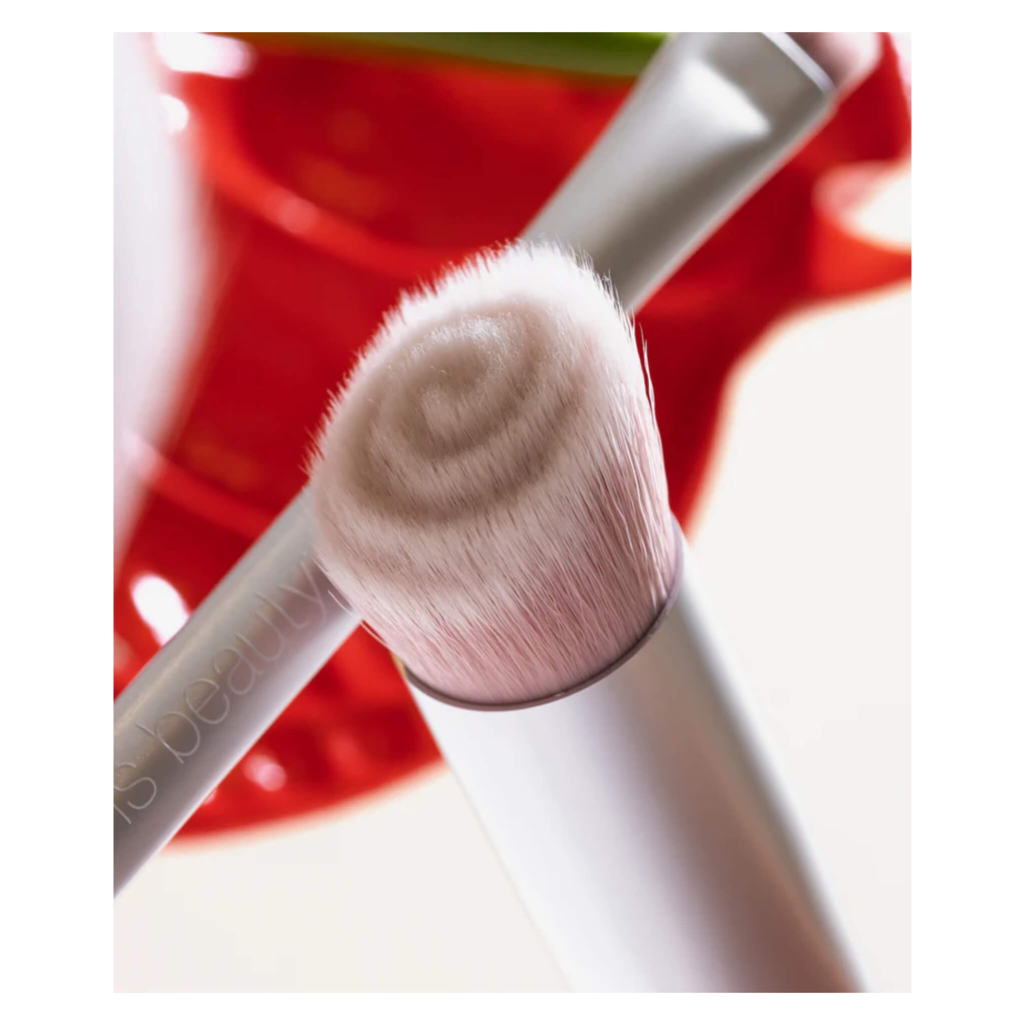 Skin2Skin Foundation Brush - Professional Makeup Brush for Flawless Liquid & Powder Foundation Application | Perfect for Everyday Makeup, Contouring & Airbrush Finish