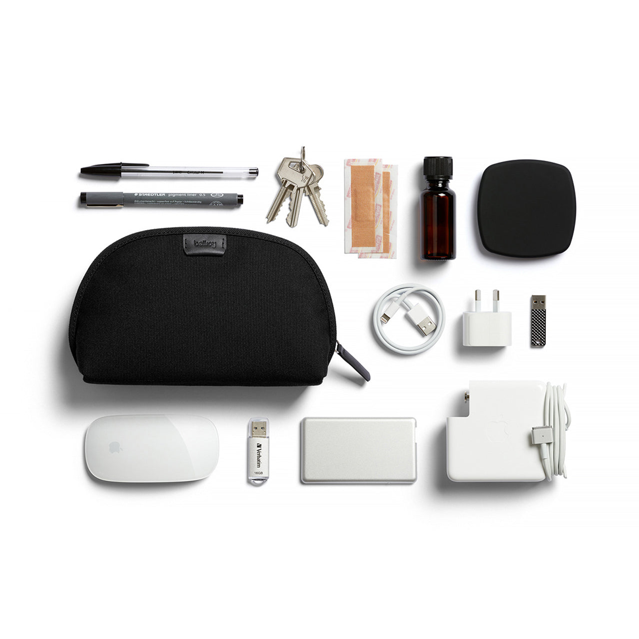 Bellroy Classic Pouch - Premium Leather Zip Pouch for Wallet, Keys & Essentials | Perfect for Travel, Work & Everyday Carry