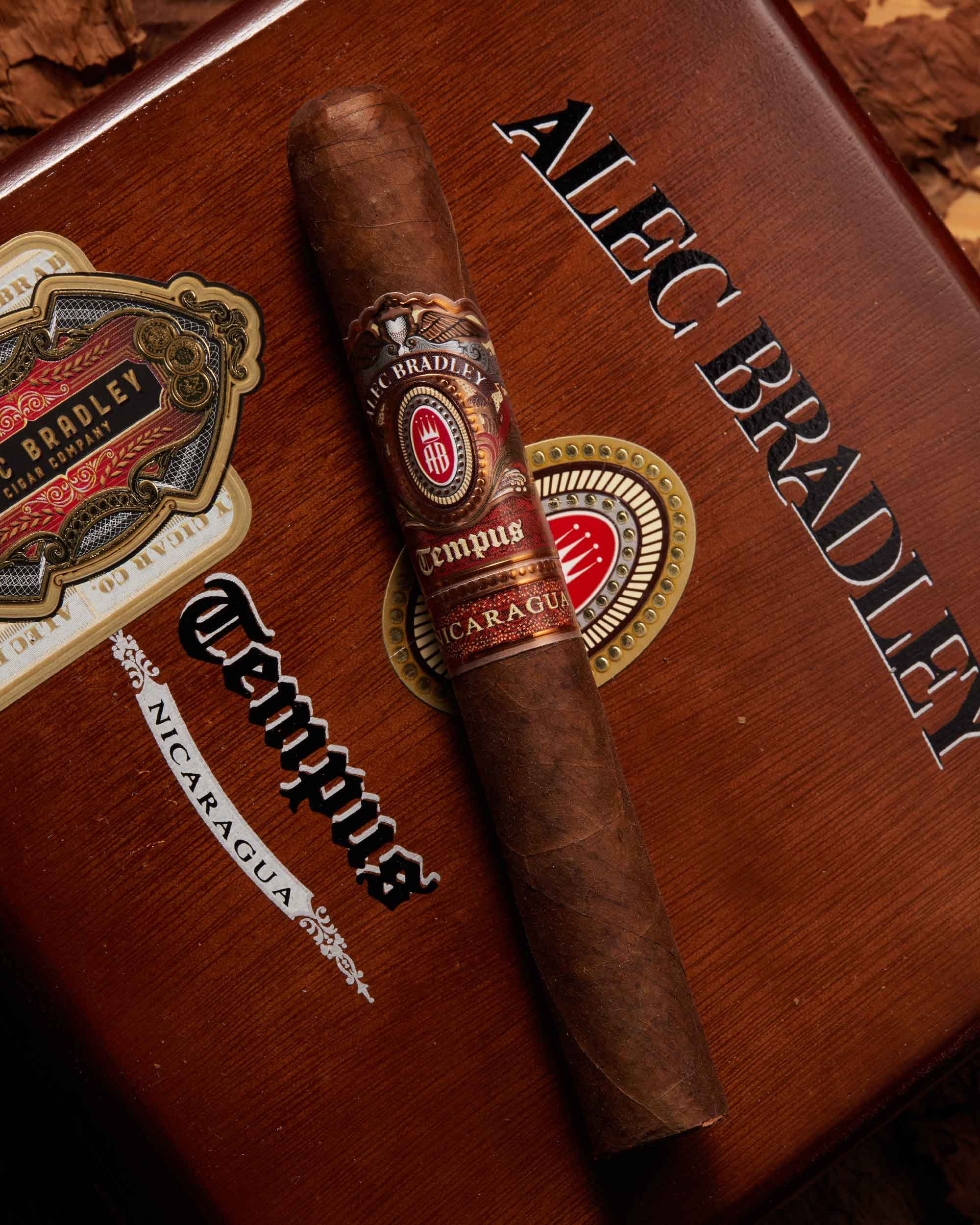 Alec Bradley Tempus Nicaragua Toro Cigars - Box of 20 Premium Handmade Cigars for Relaxation & Special Occasions