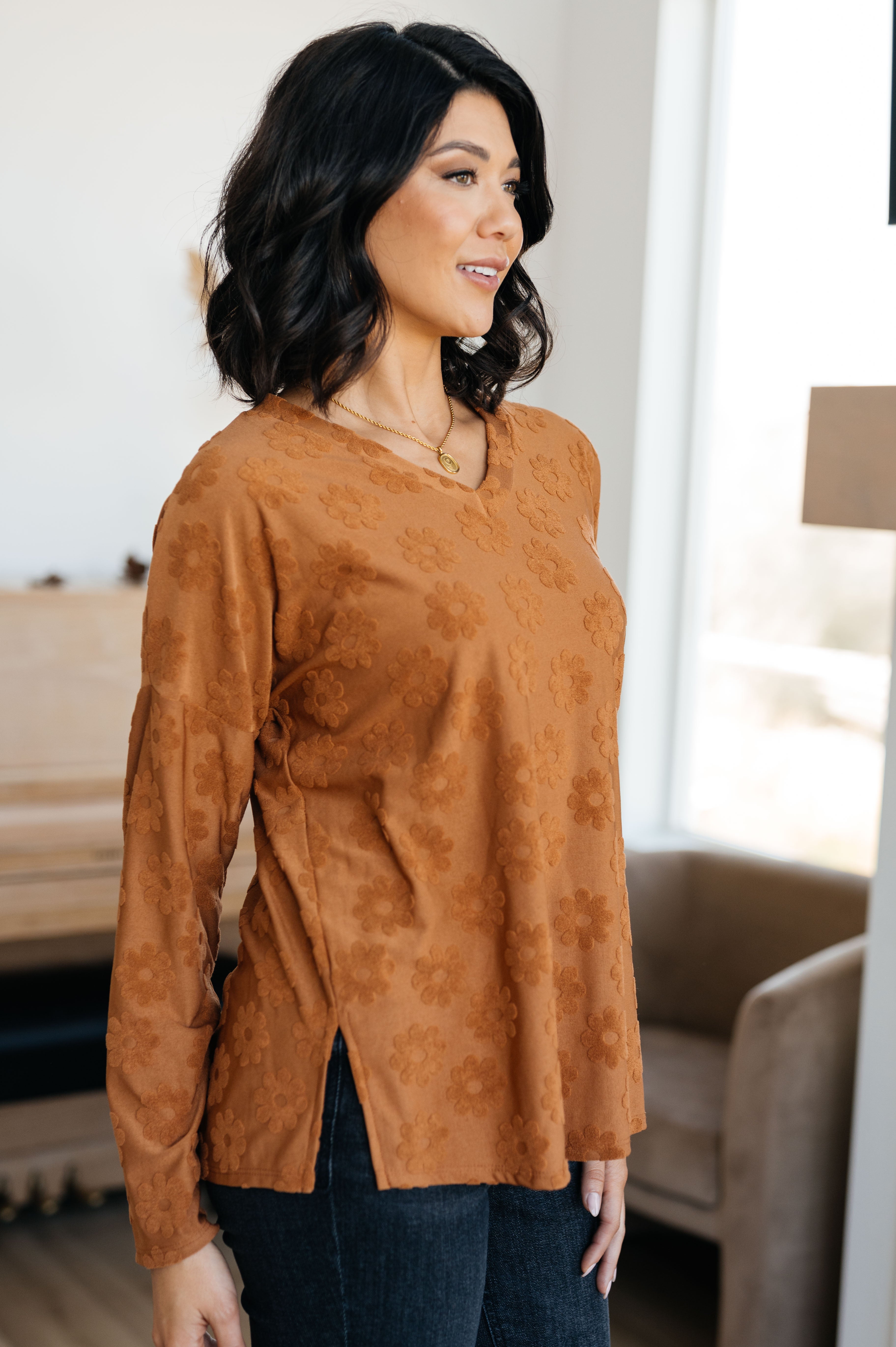 Stylish Perfect in Pansies V Neck Top for Women - Floral Print Summer Blouse for Casual Outings & Date Nights