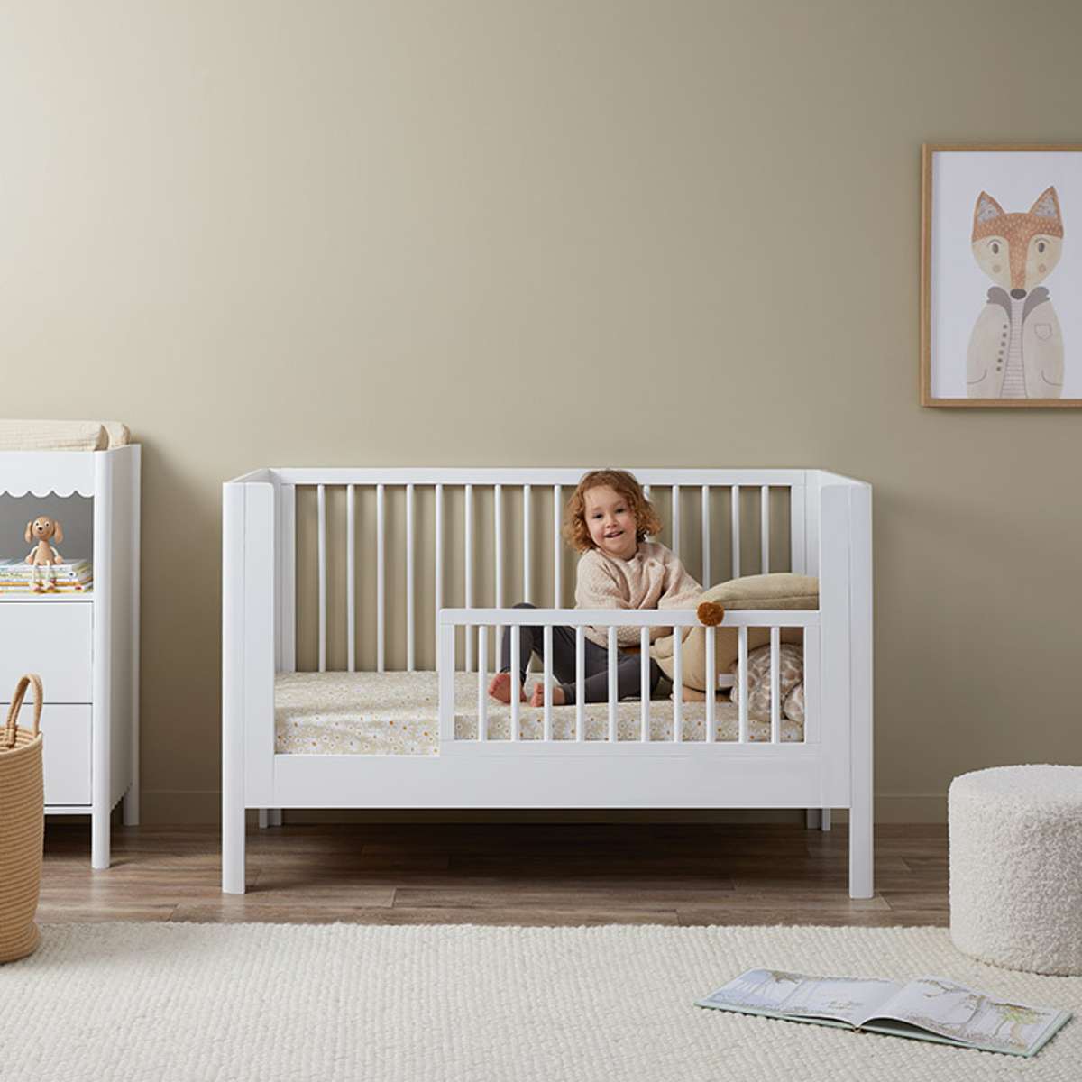 Maisie Scalloped White 3-in-1 Convertible Crib Bedding Set - Nursery to Toddler Bed Transition - Perfect for Baby Shower Gifts & Modern Nursery Decor