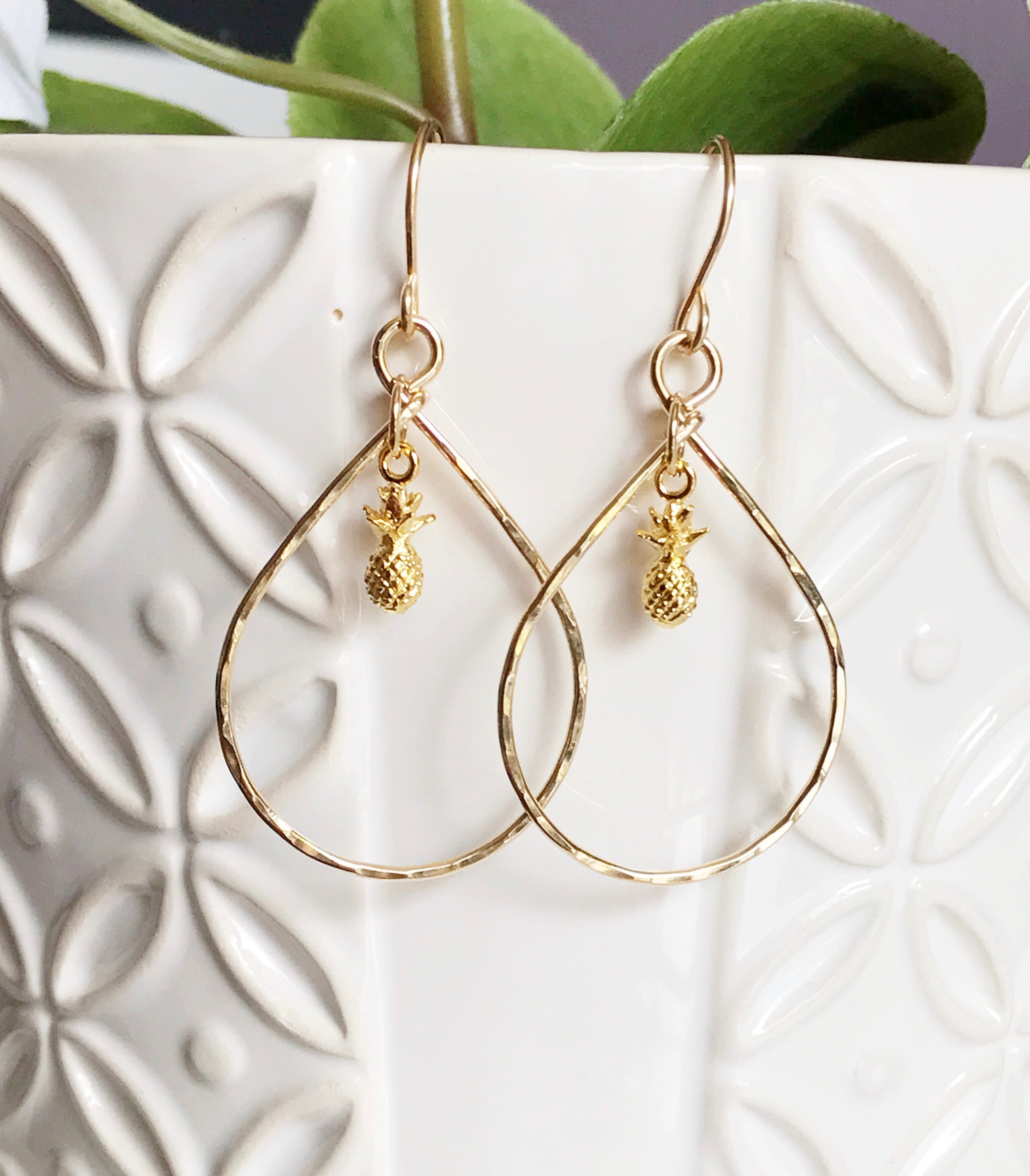 HANA Pineapple Stud Earrings (E537) - Stylish & Dainty Jewelry for Women, Perfect for Everyday Wear & Special Occasions