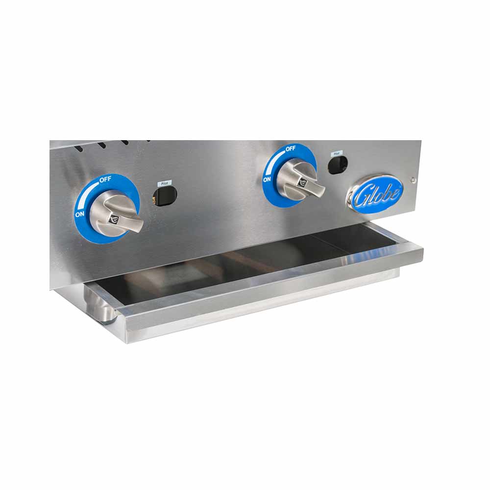 Globe GCB24G CR 24-Inch Gas Countertop Charbroiler with 2 Radiant Burners – Perfect for Restaurants, Diners, and Commercial Kitchens