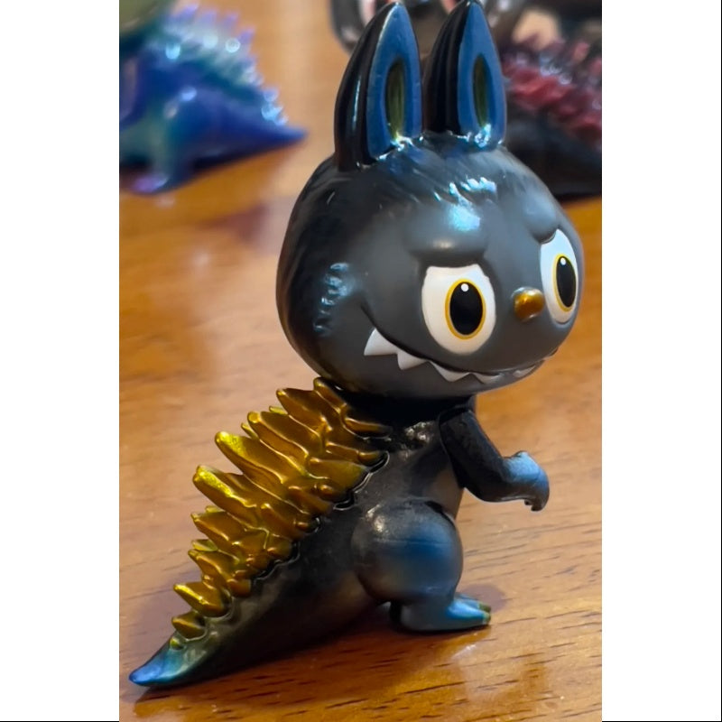 Labubu The Monsters Kaiju Hunting Series 2.5 Gojimomo Special Edition (1/72 Scale) - Limited Collectible Figure for Anime Fans & Kaiju Enthusiasts - Perfect for Display, Gifts, and Pop Culture Collections