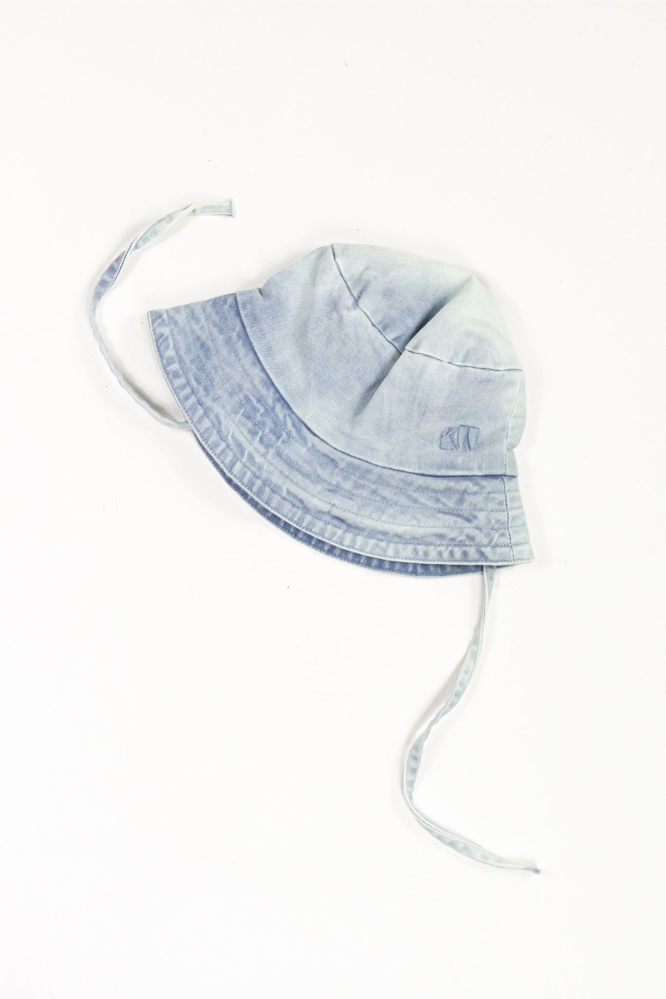 Stylish Denim Bucket Hat for Men & Women - Fashionable Sun Protection Outdoor Hat for Beach, Hiking & Summer Activities